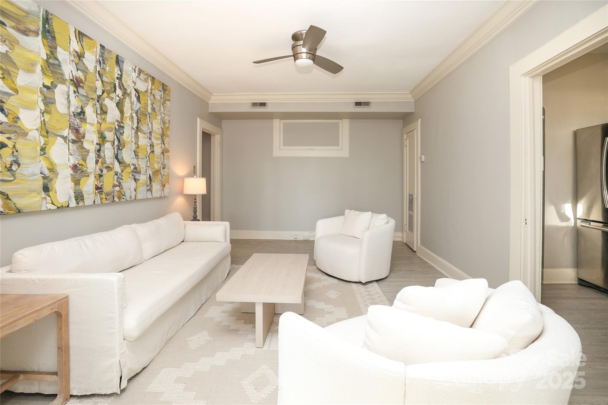 2501 Roswell Avenue Unit: 303