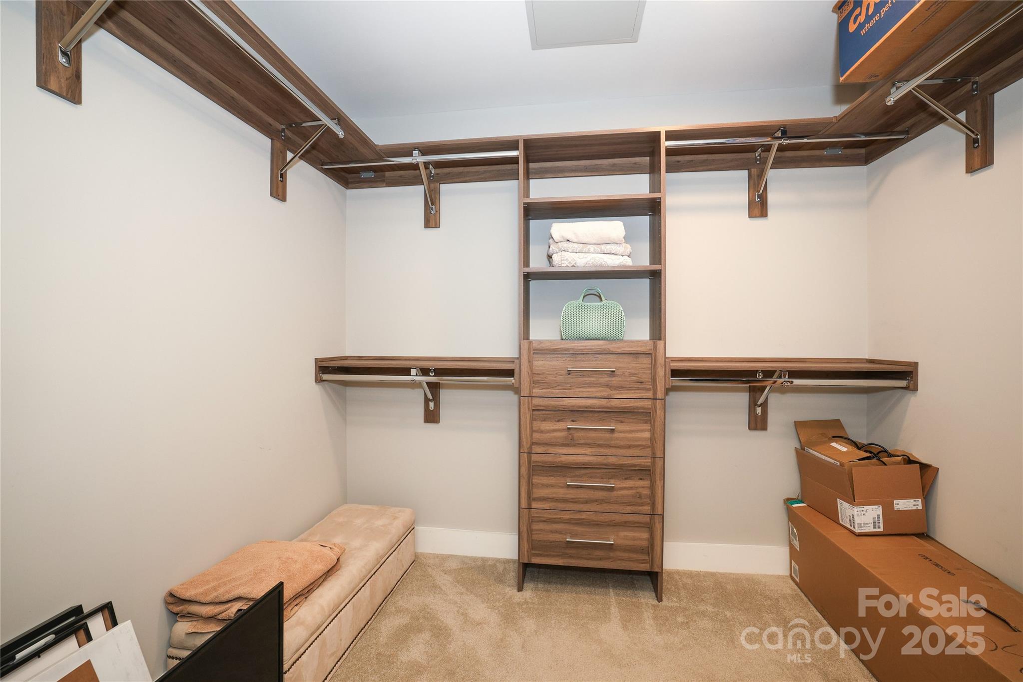 2401 Euclid Avenue Unit: 110