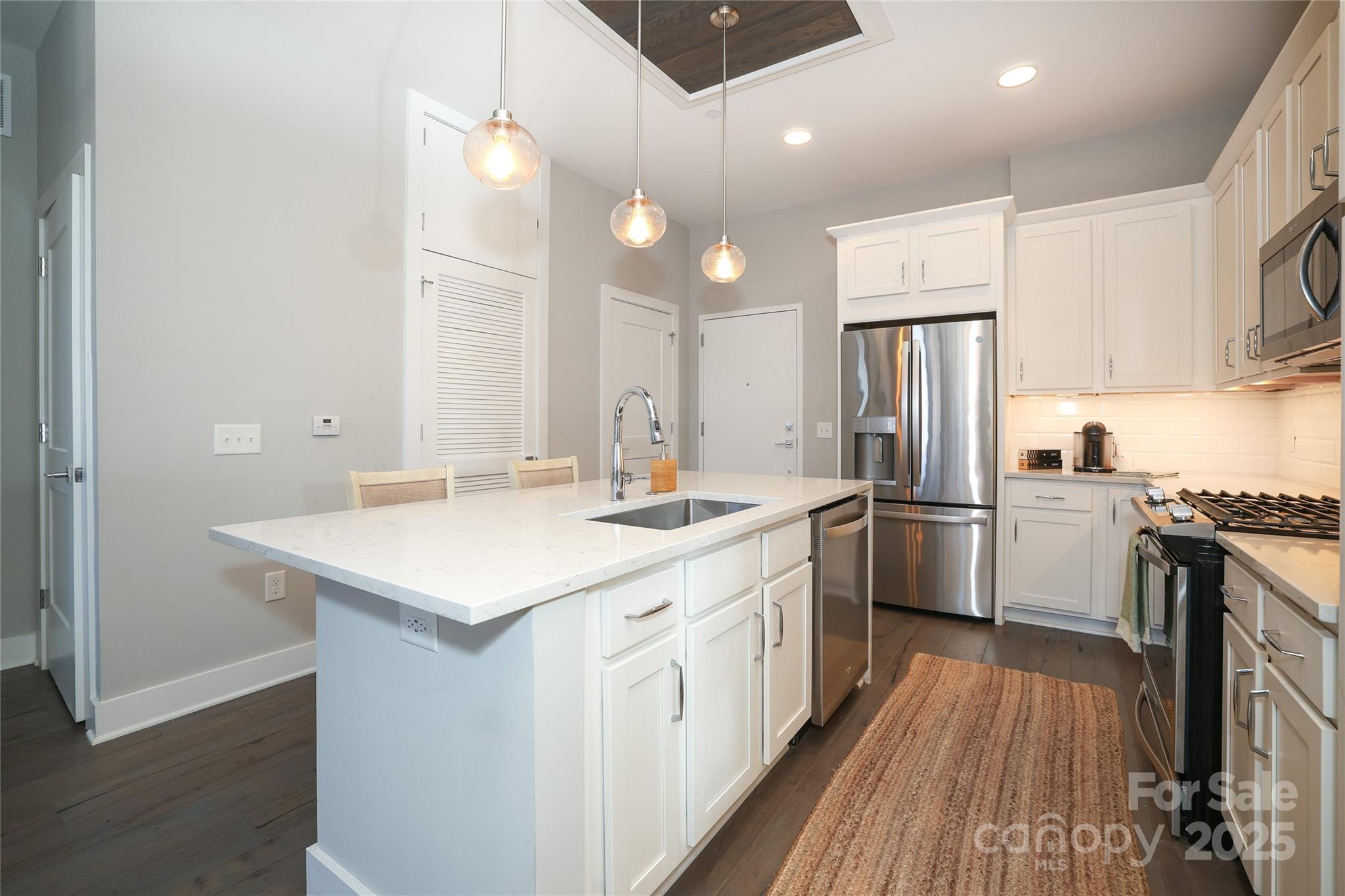 2401 Euclid Avenue Unit: 110