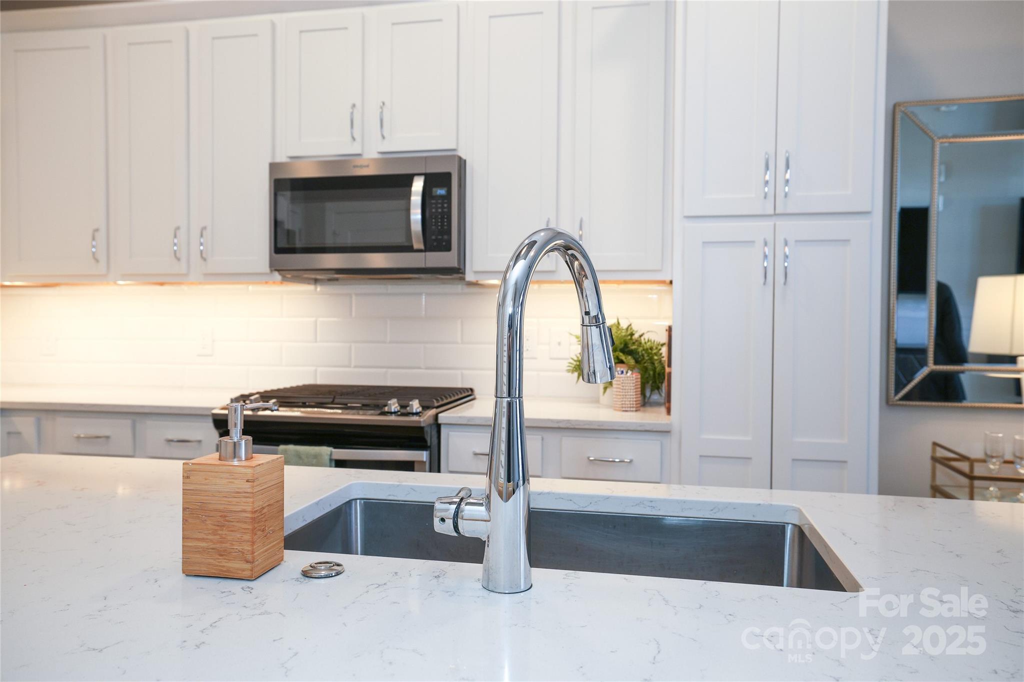 2401 Euclid Avenue Unit: 110