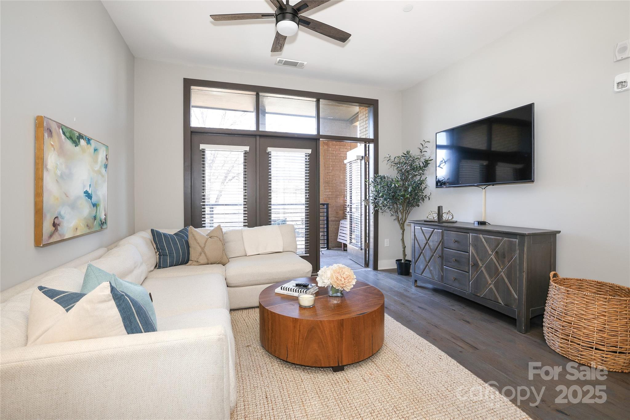 2401 Euclid Avenue Unit: 110