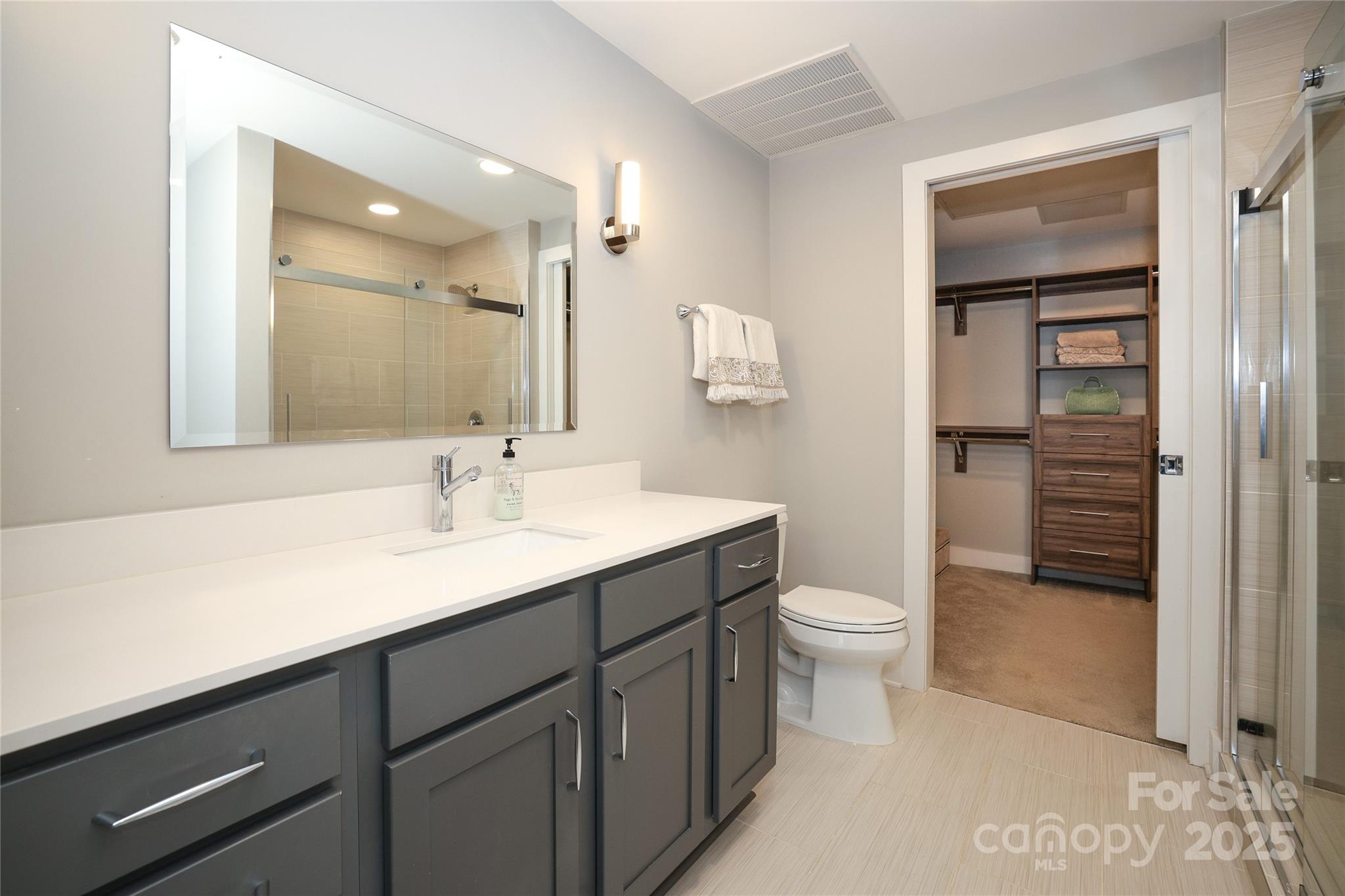 2401 Euclid Avenue Unit: 110