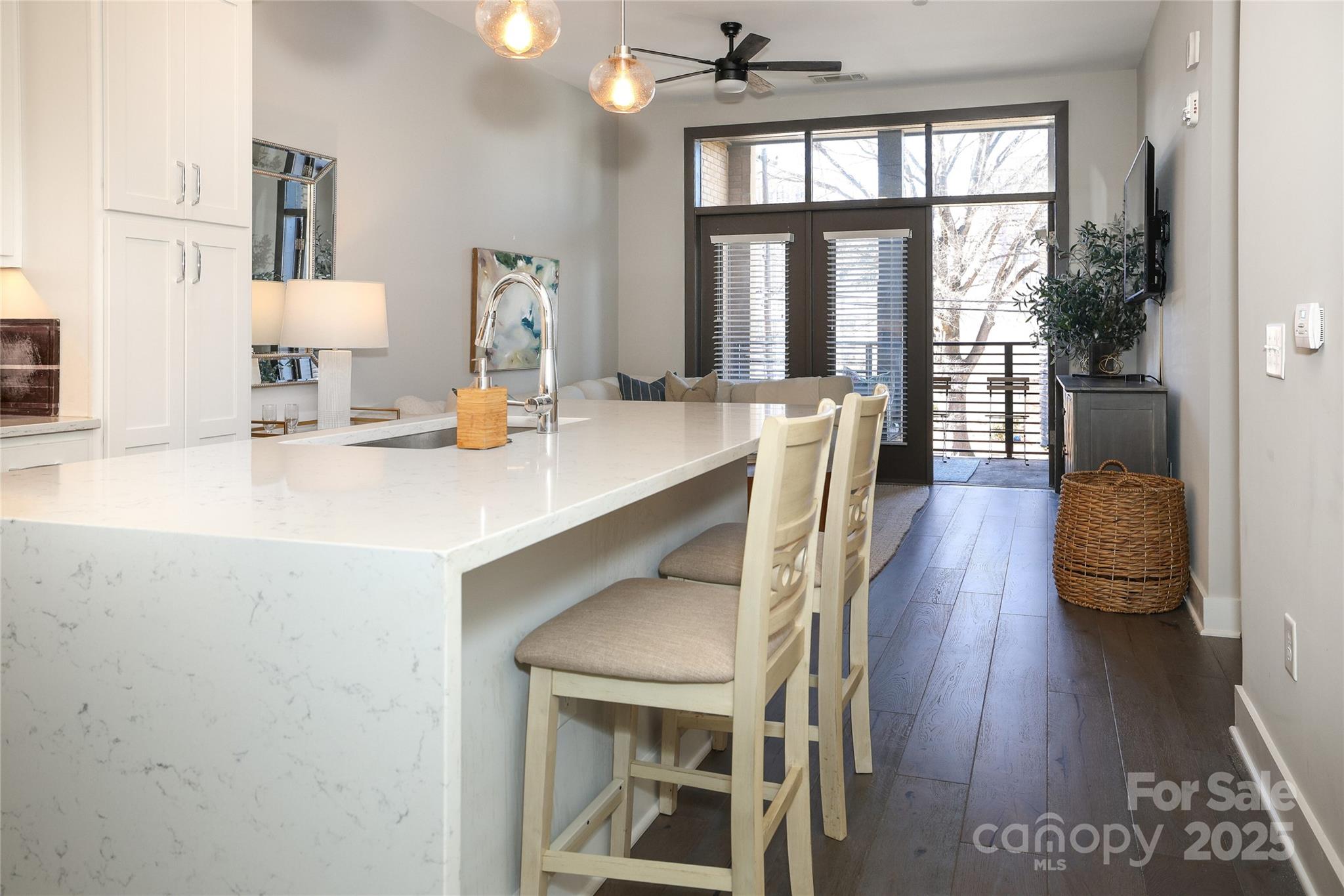 2401 Euclid Avenue Unit: 110