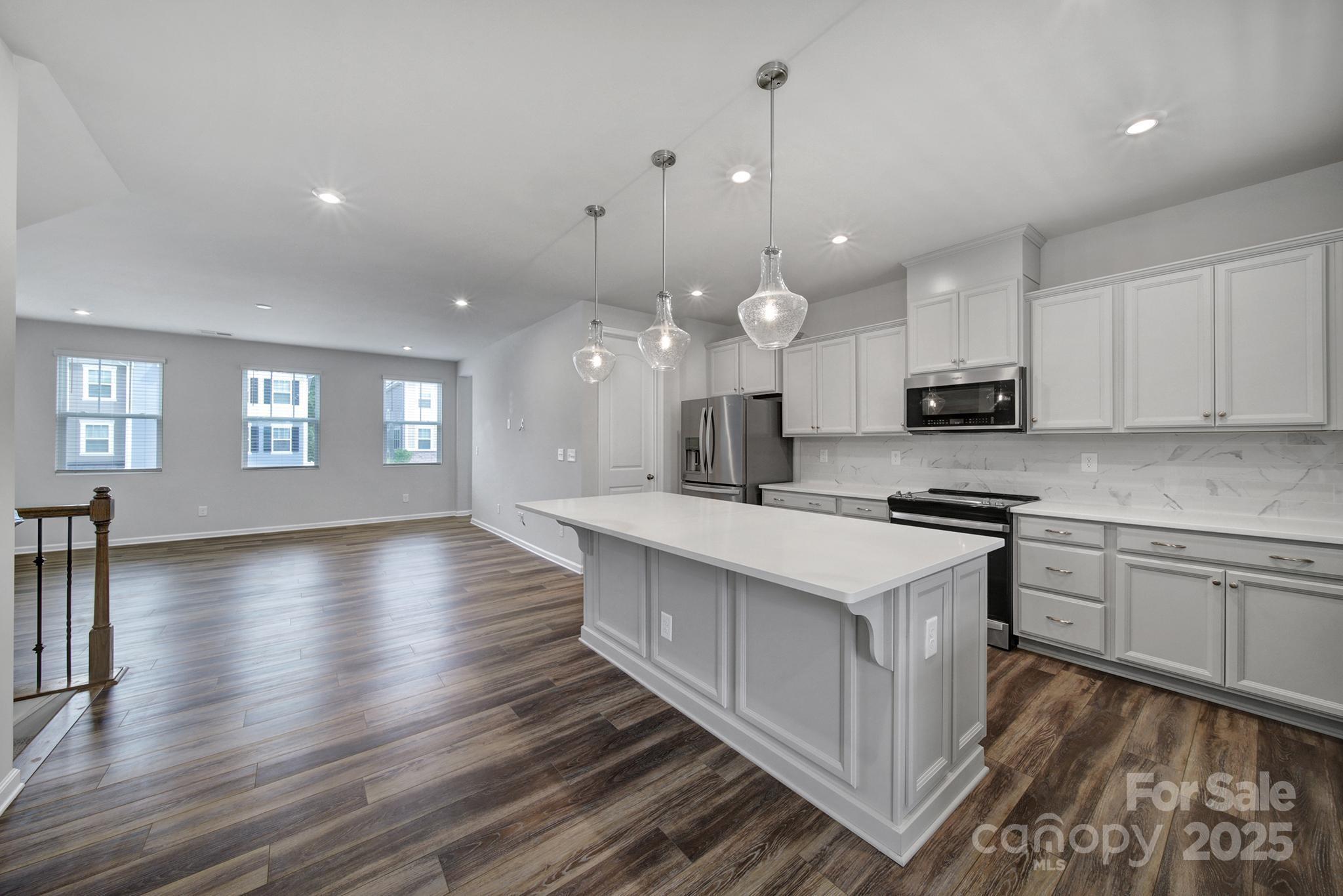432 Burr Street