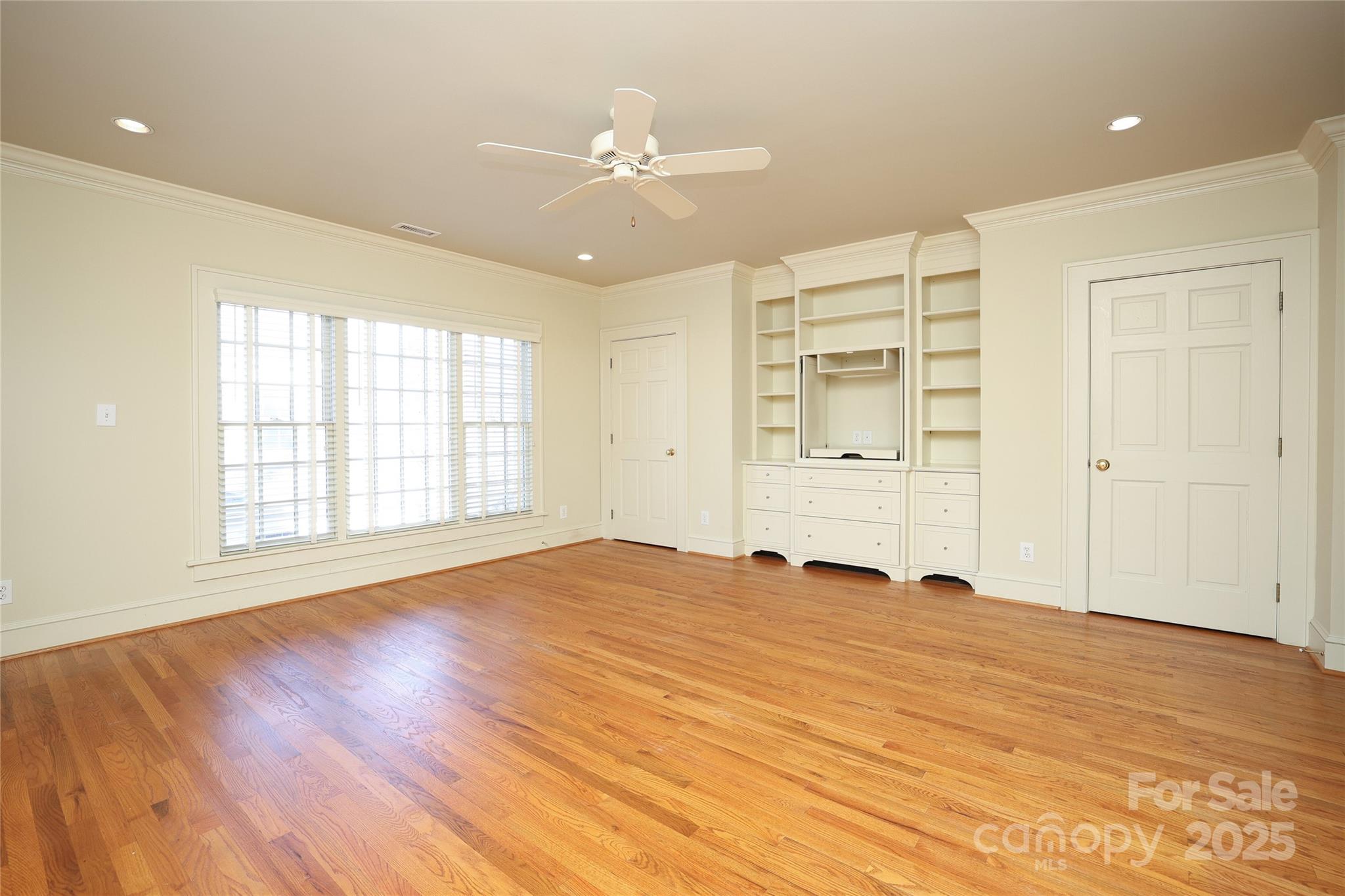 258 Fenton Place