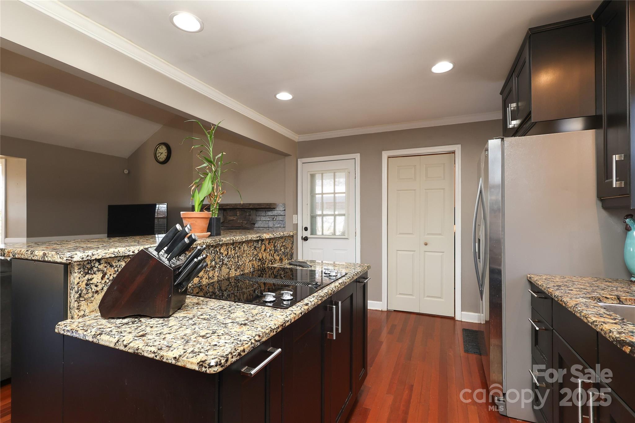416 Delview Drive