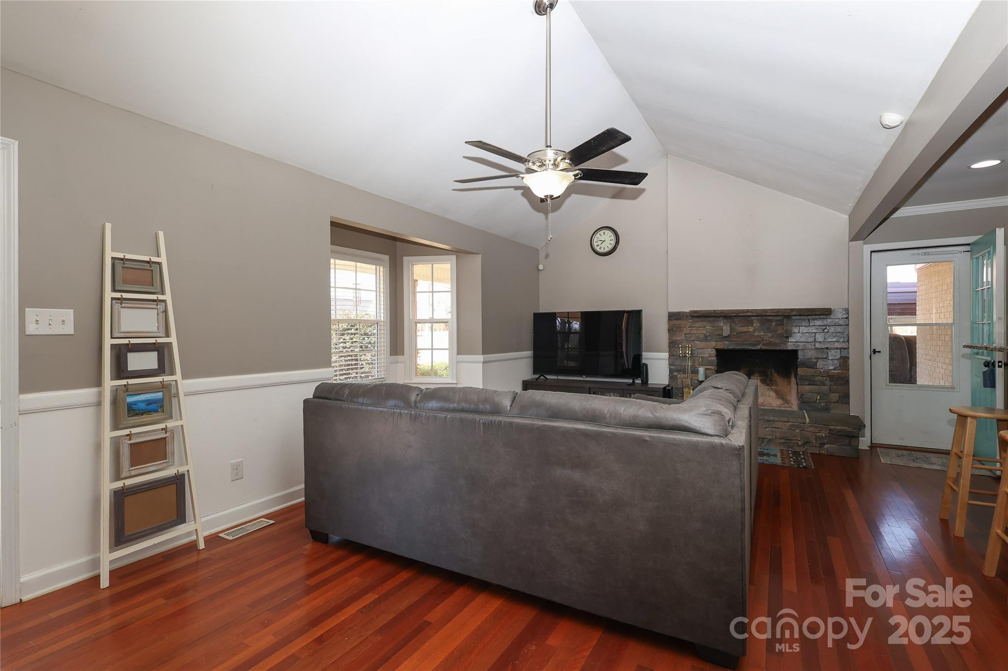 416 Delview Drive