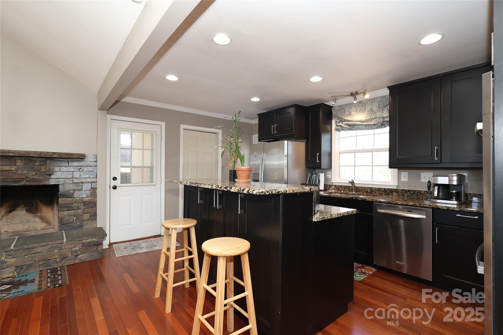 416 Delview Drive