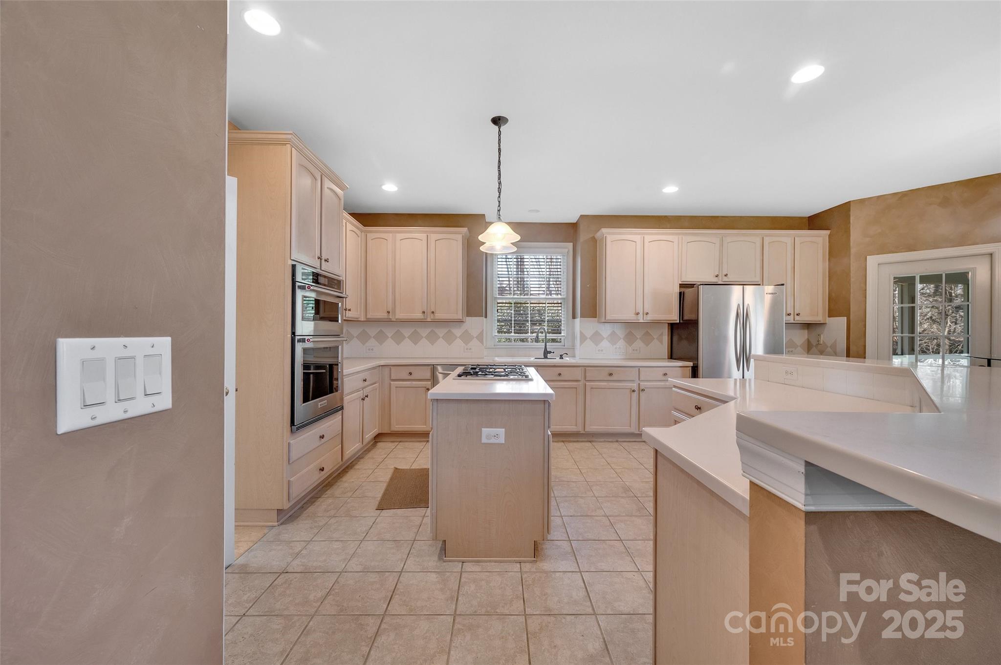 11402 Bloomfield Drive