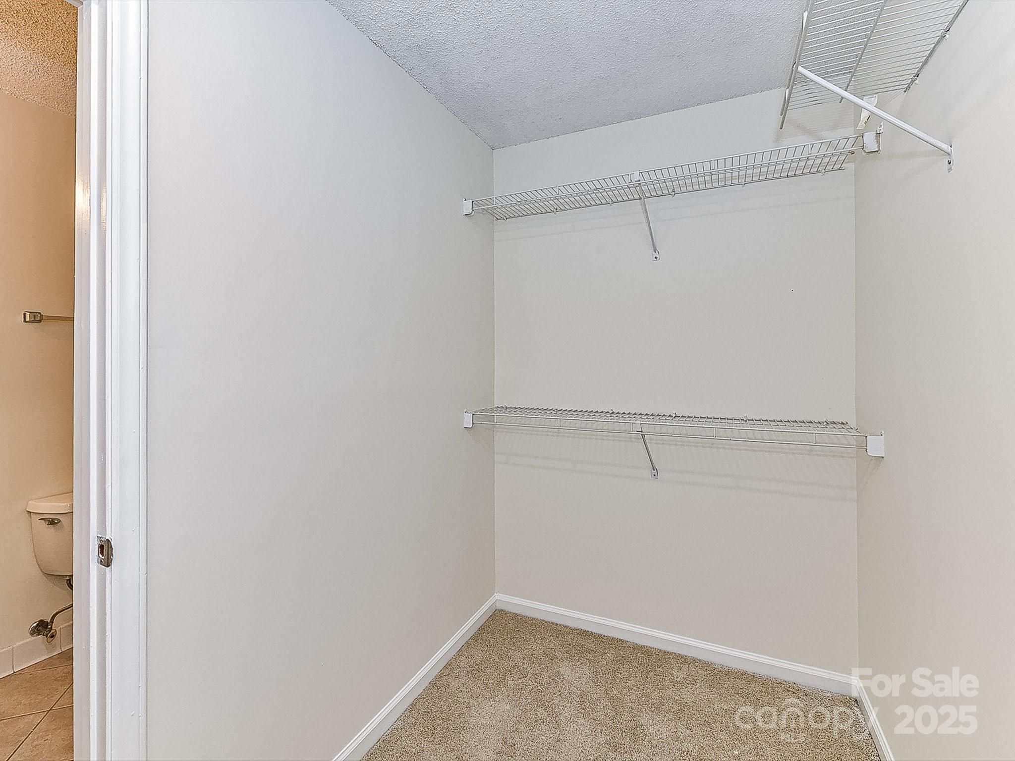 2715 Selwyn Avenue Unit: 42