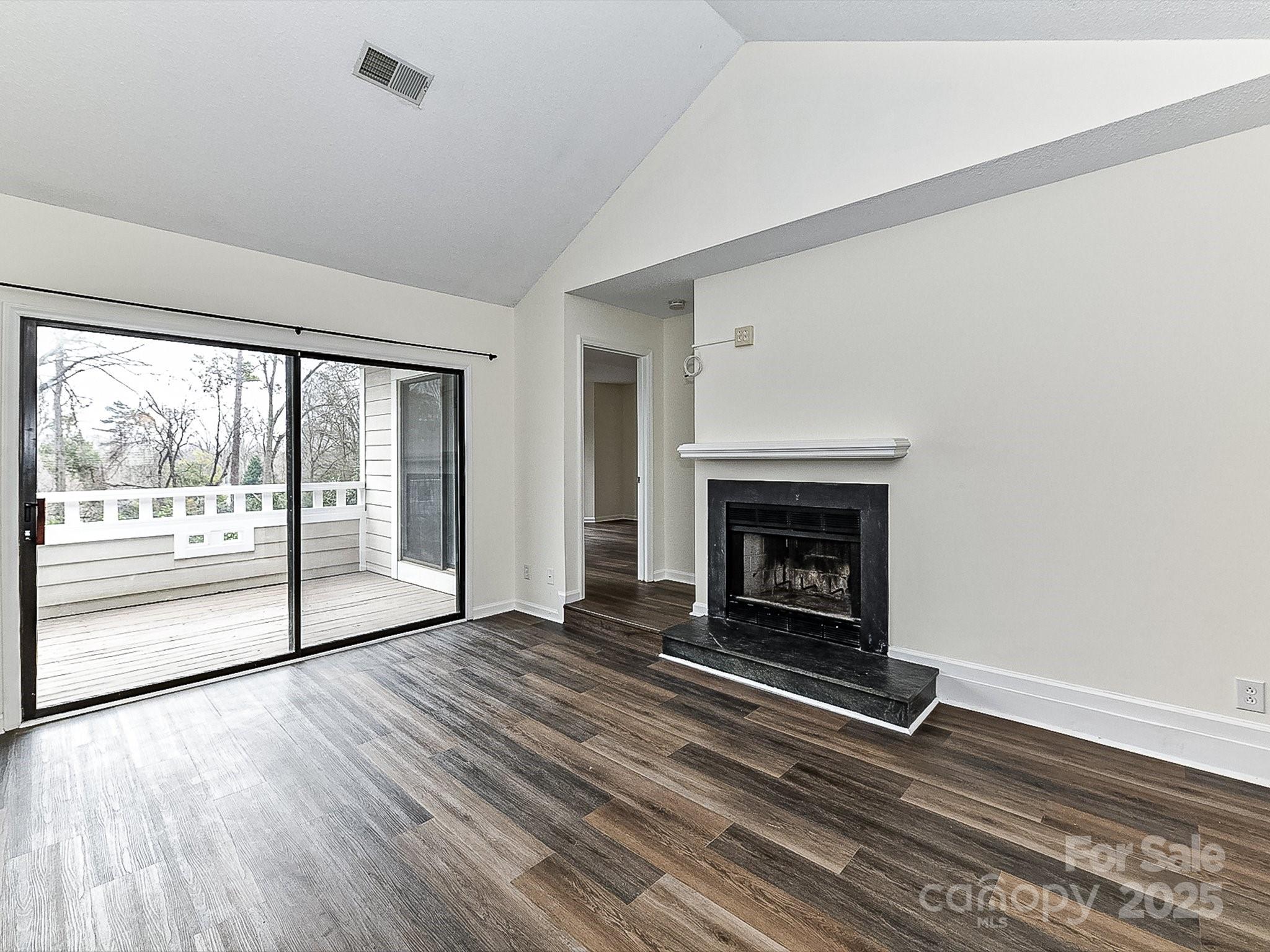 2715 Selwyn Avenue Unit: 42