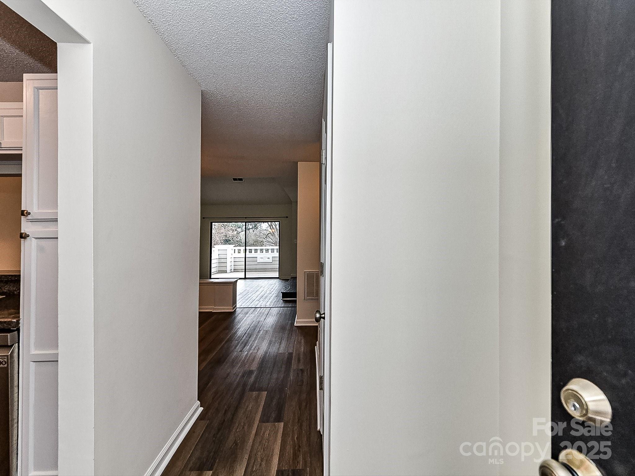 2715 Selwyn Avenue Unit: 42