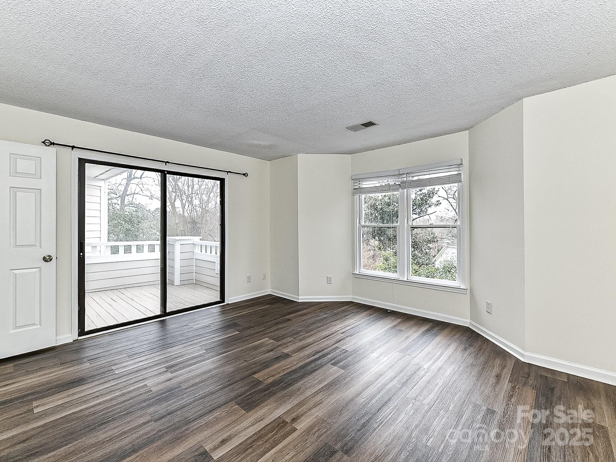 2715 Selwyn Avenue Unit: 42