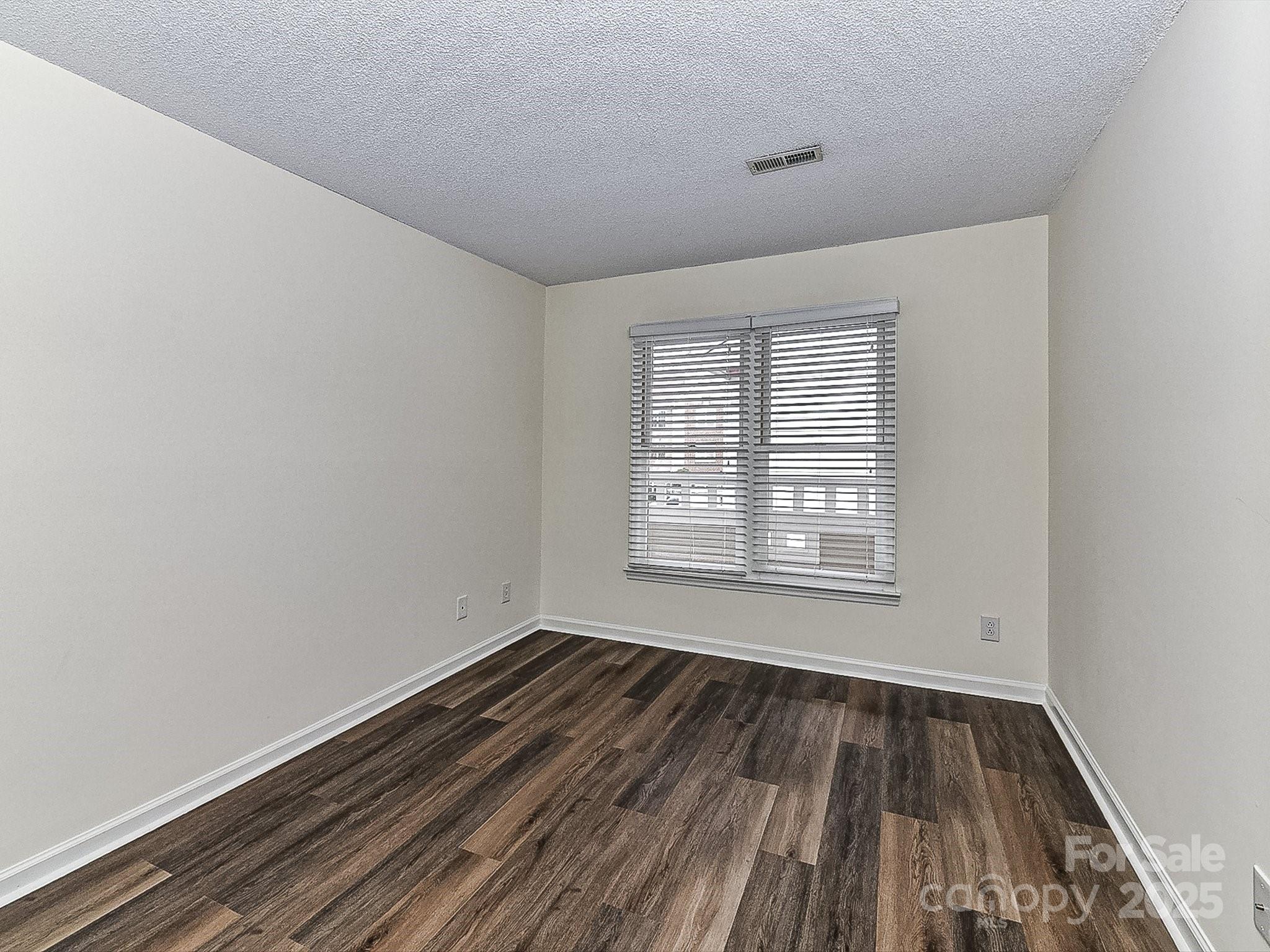 2715 Selwyn Avenue Unit: 42