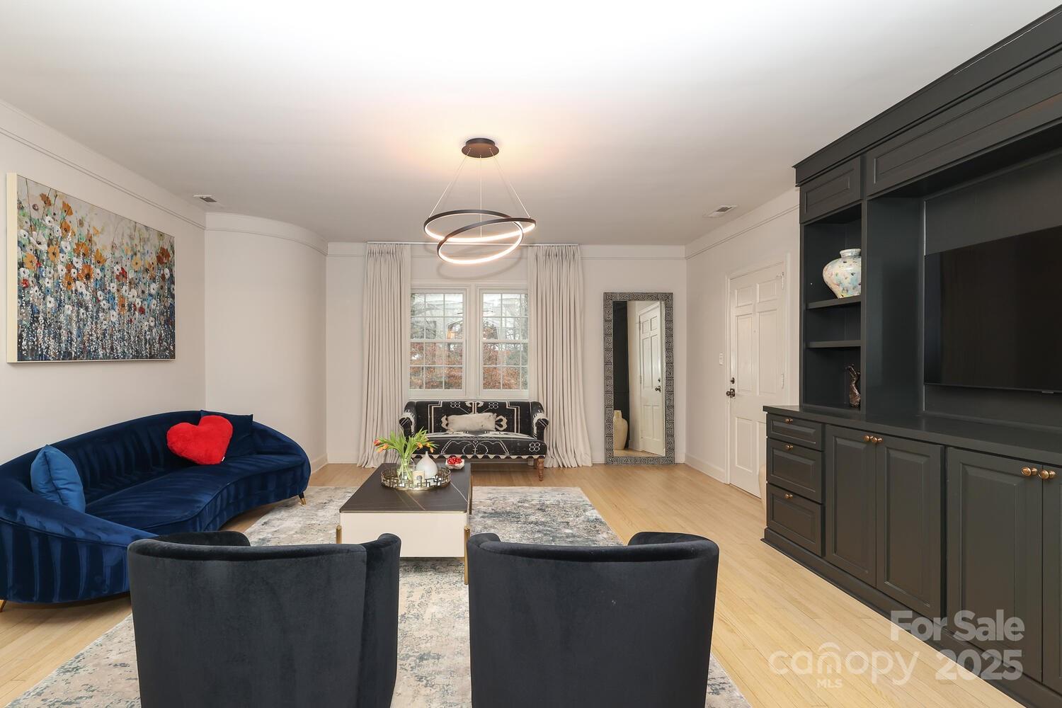 930 Ardsley Road