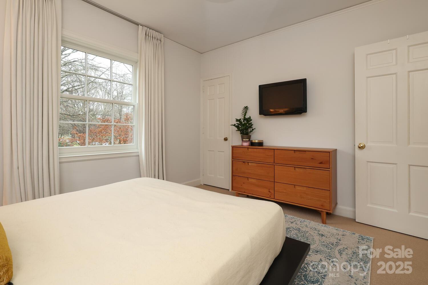 930 Ardsley Road