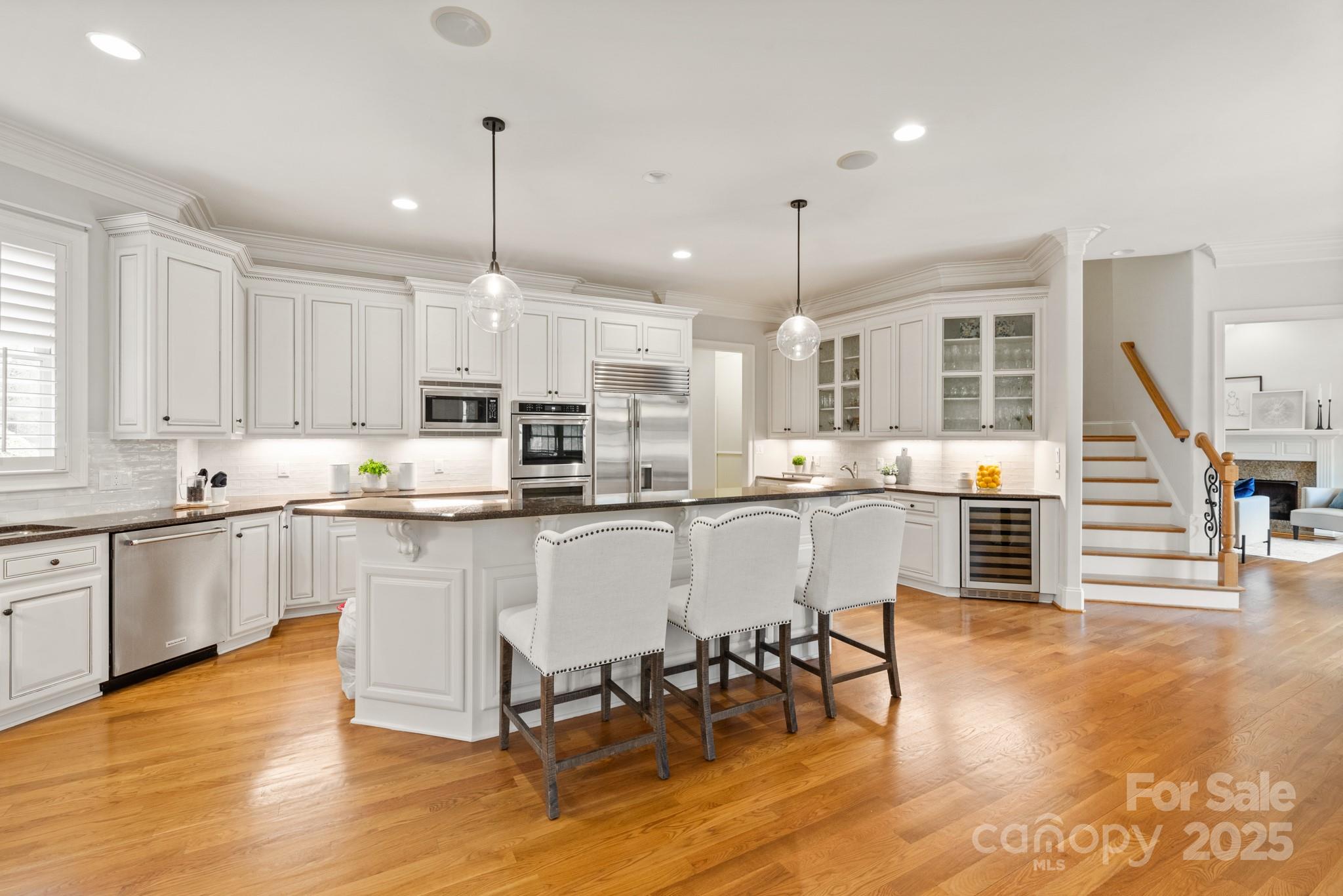 1506 Venetian Way Drive