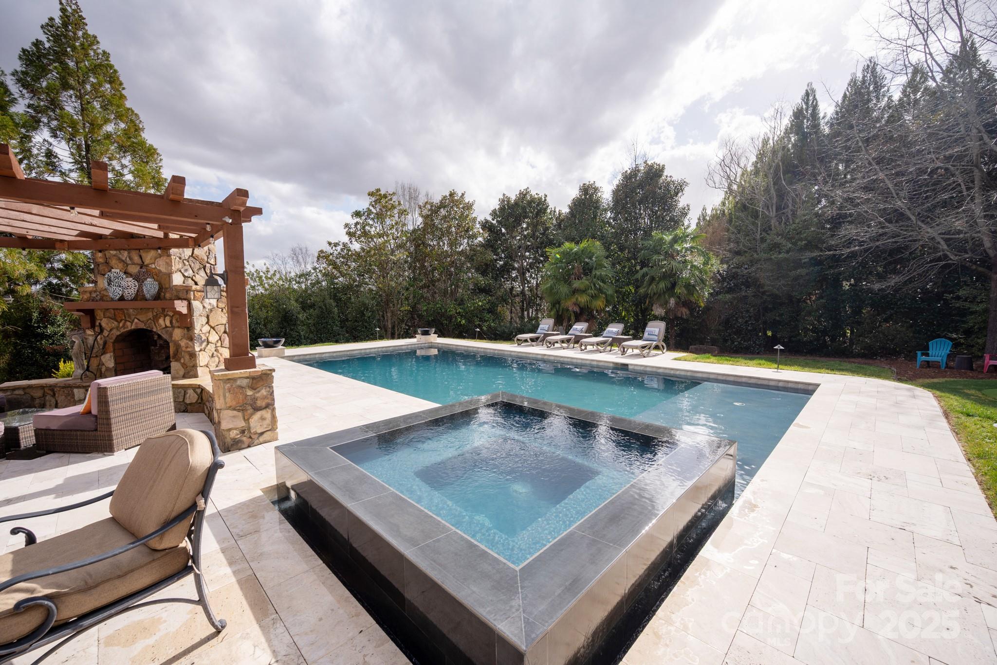1506 Venetian Way Drive