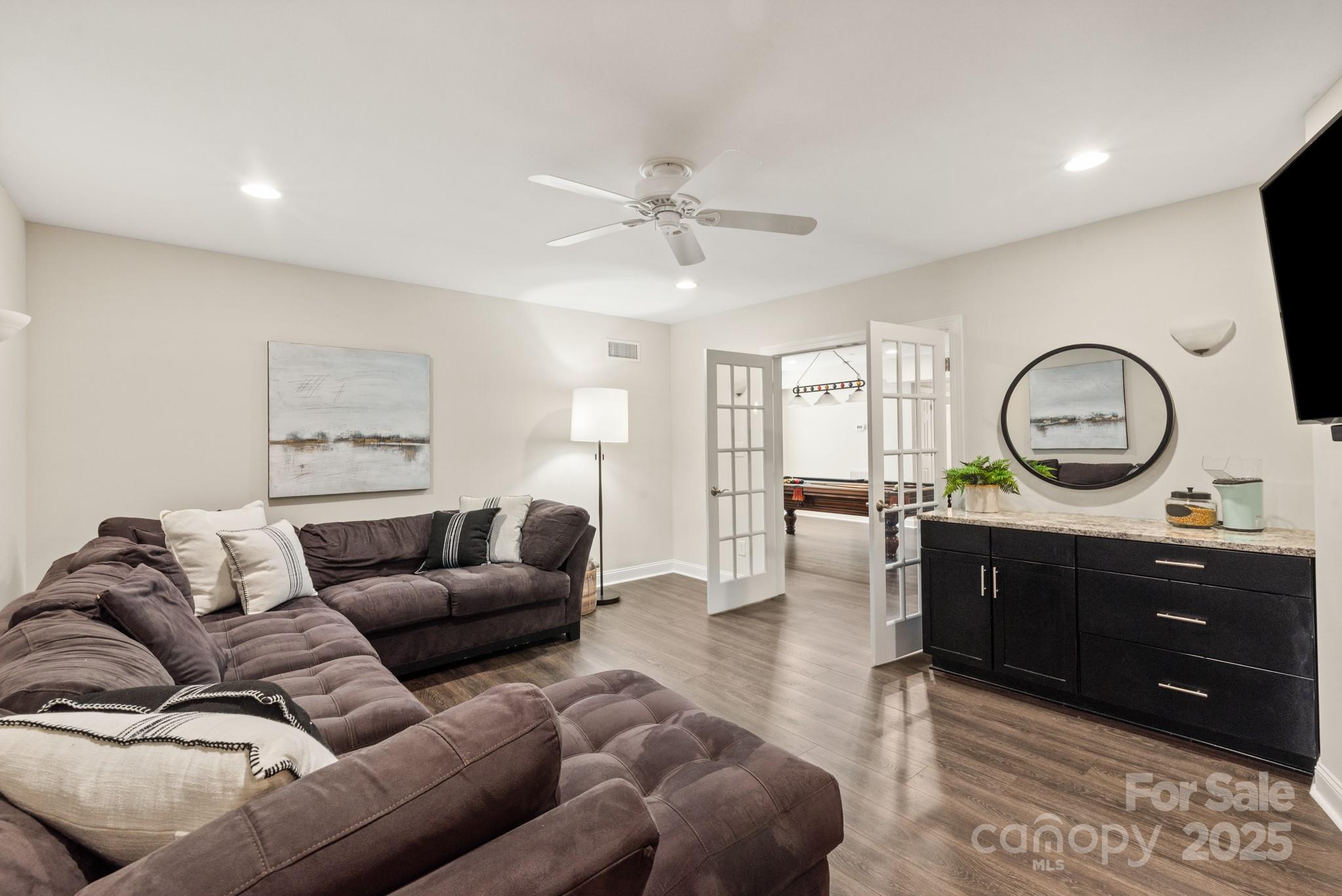 1506 Venetian Way Drive