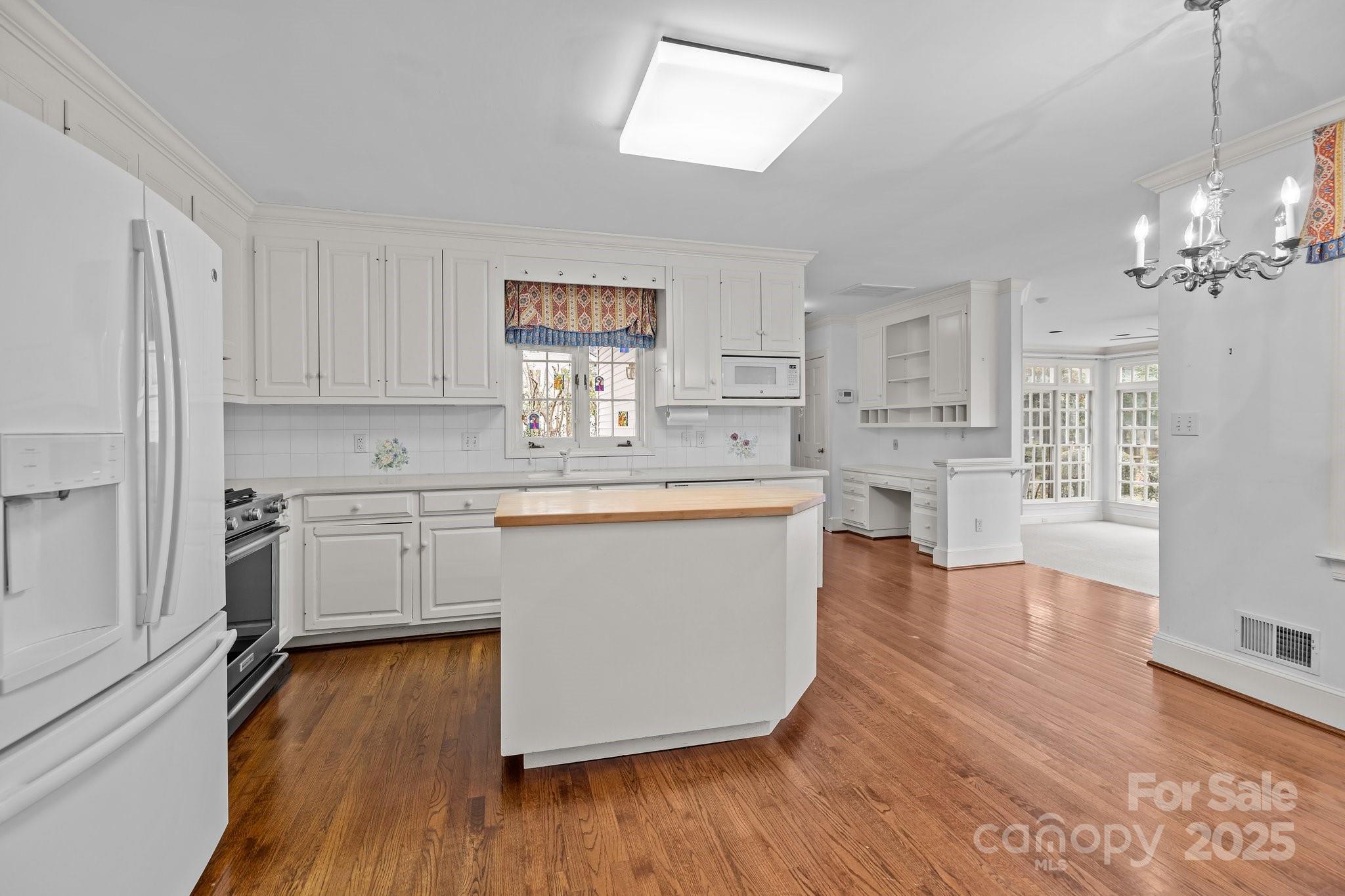 3107 Cloverfield Road