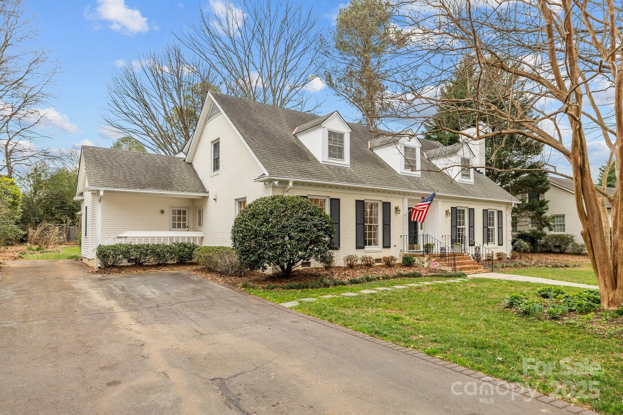 3107 Cloverfield Road