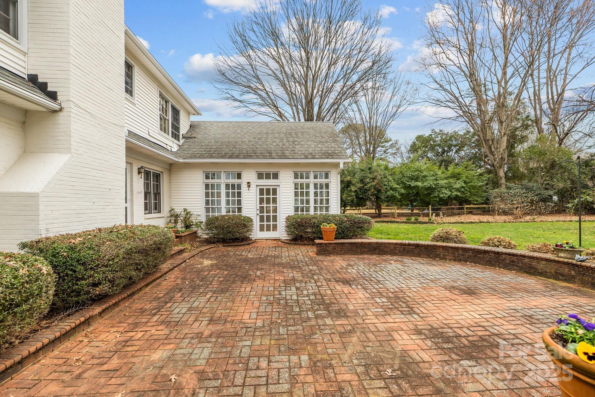 3107 Cloverfield Road