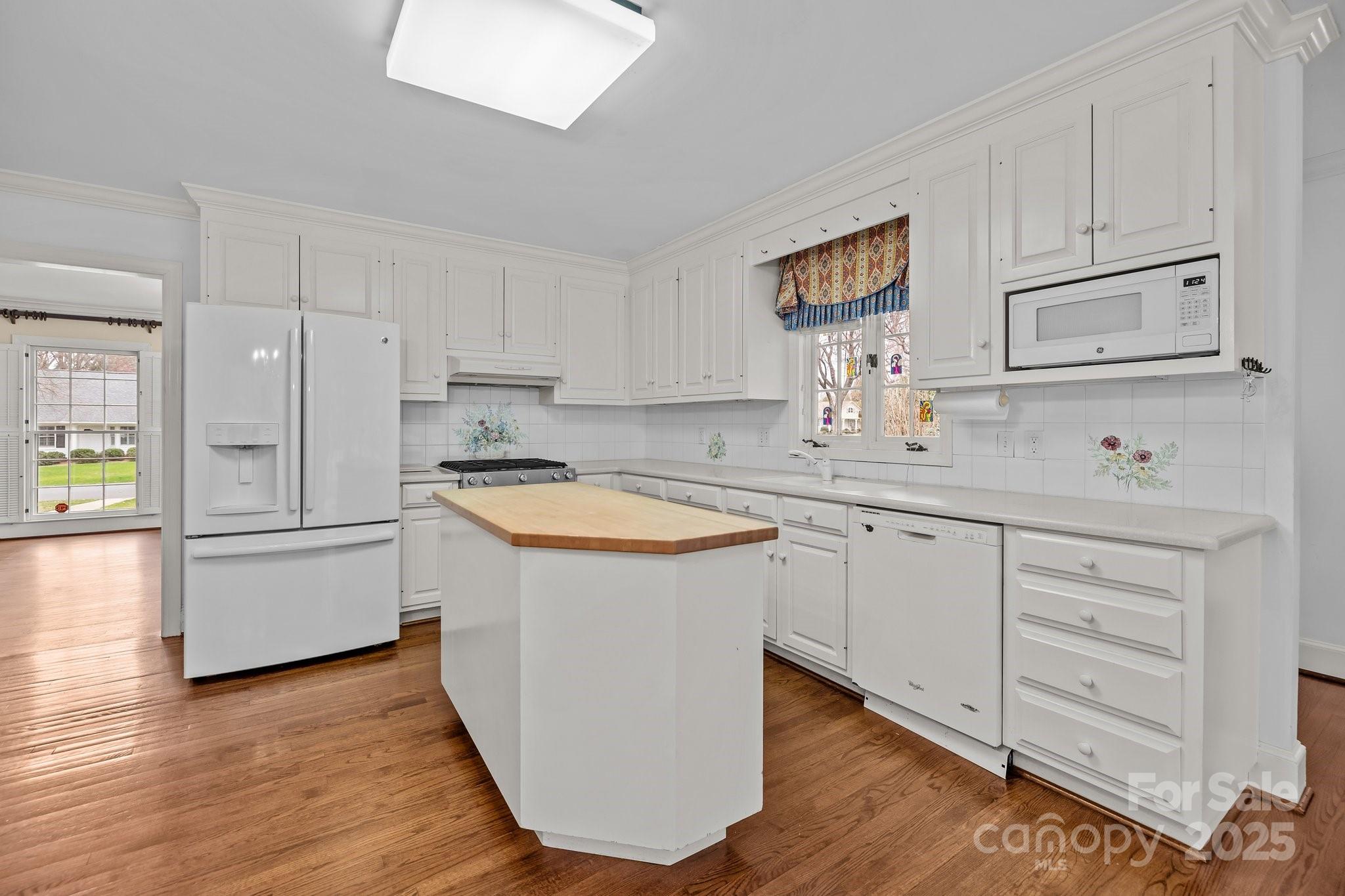 3107 Cloverfield Road
