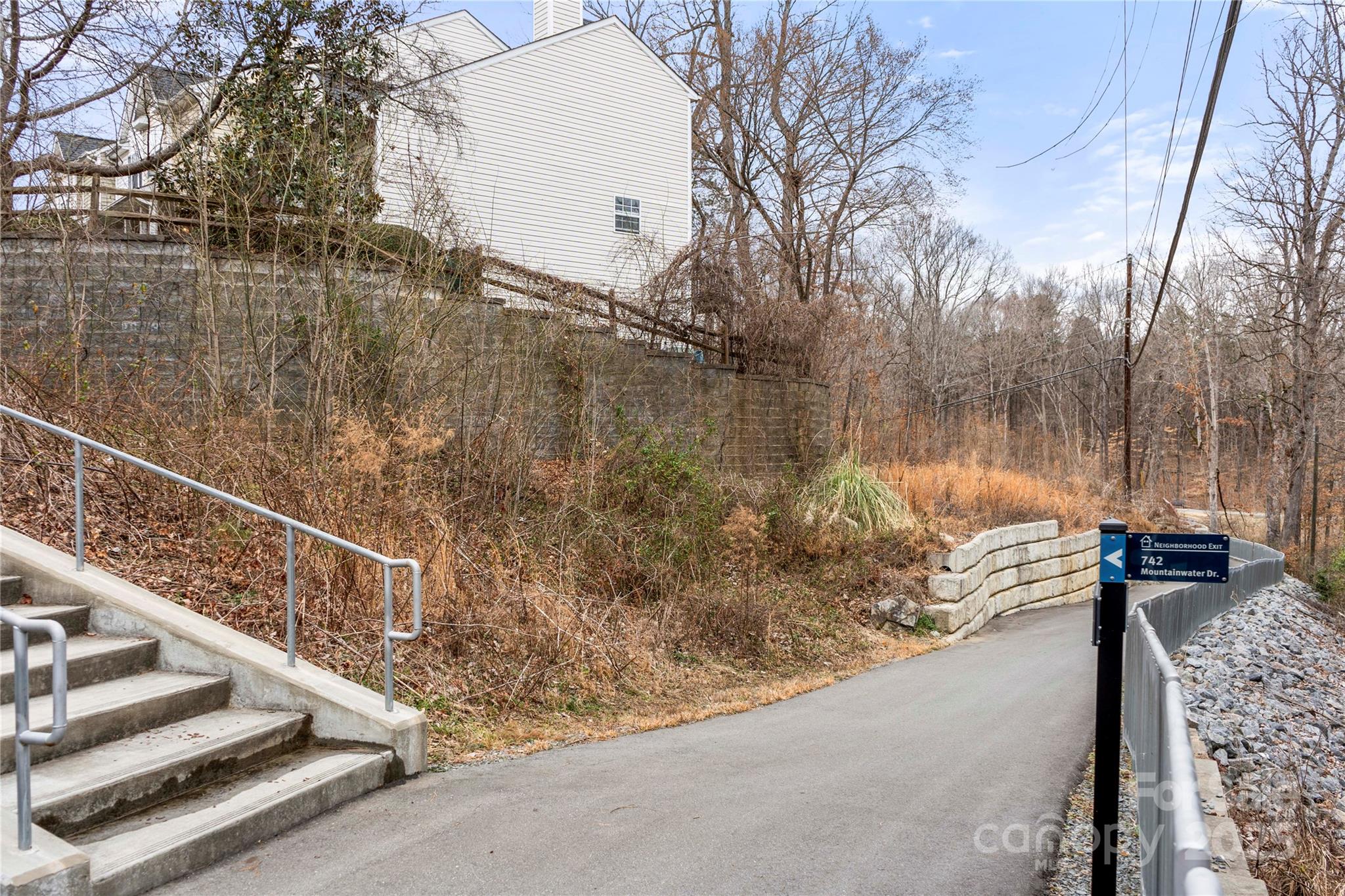 736 Mountainwater Drive