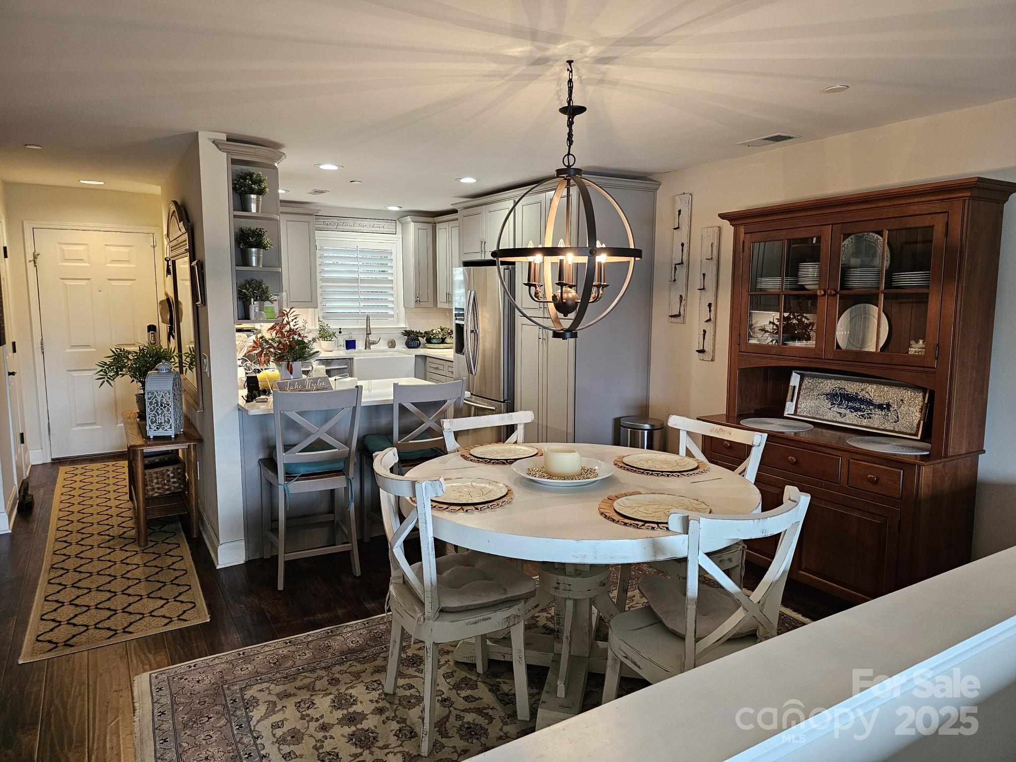 9709 Emerald Point Drive Unit: 2
