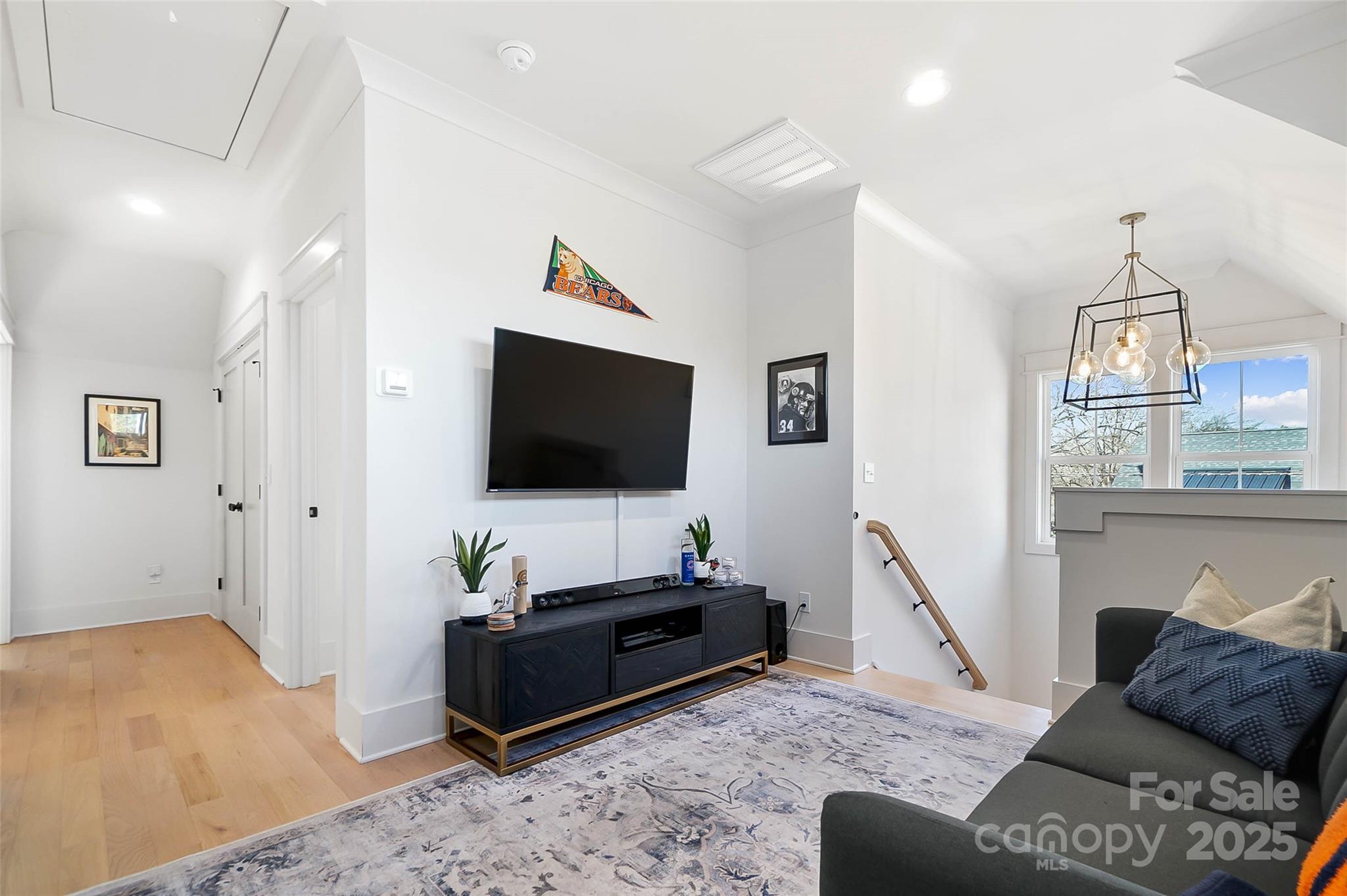 297 Greenwood Avenue