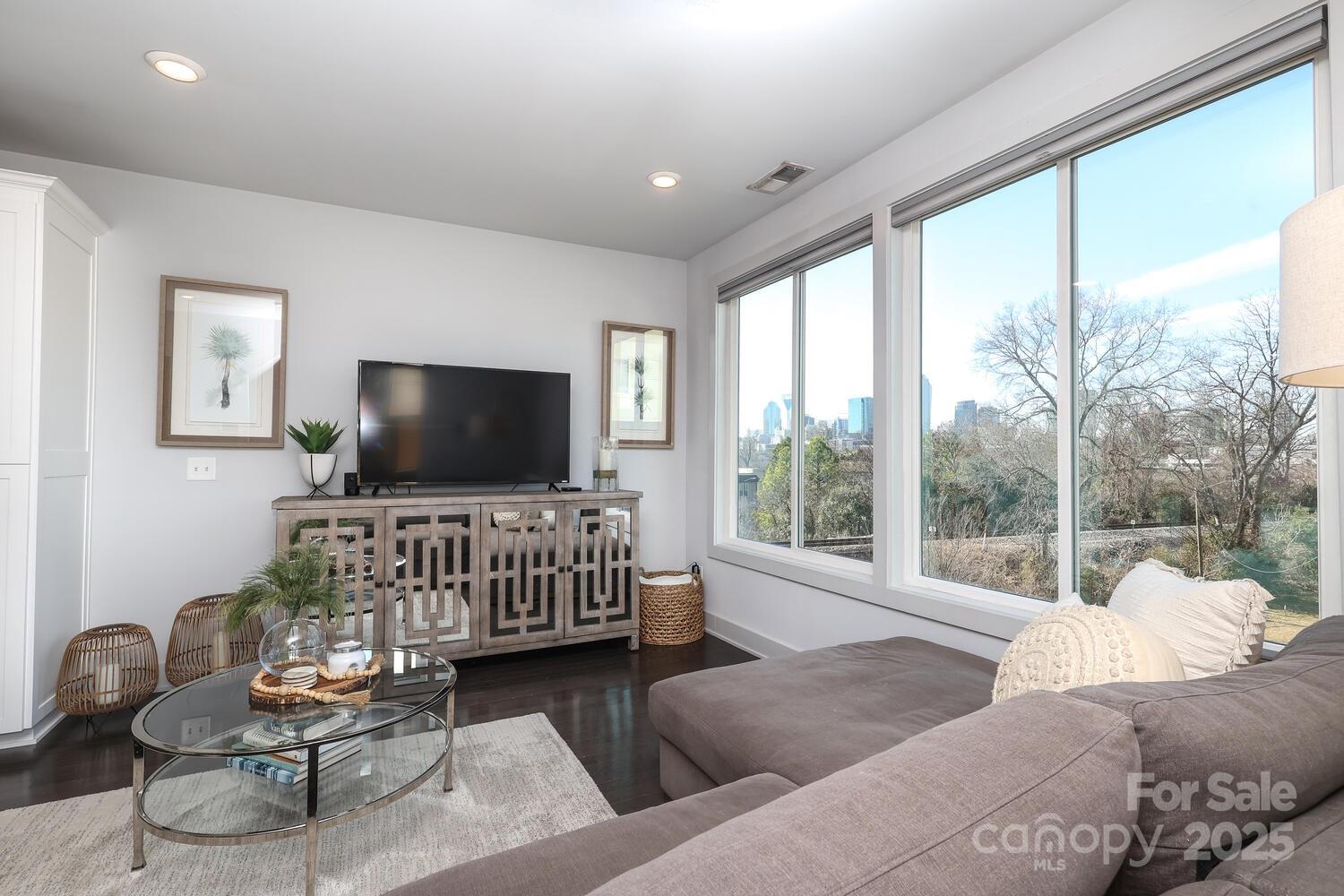 932 Cityscape Drive