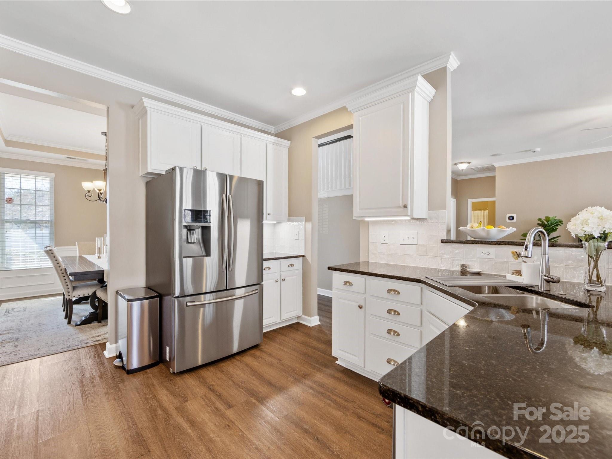 953 Vogel Way
