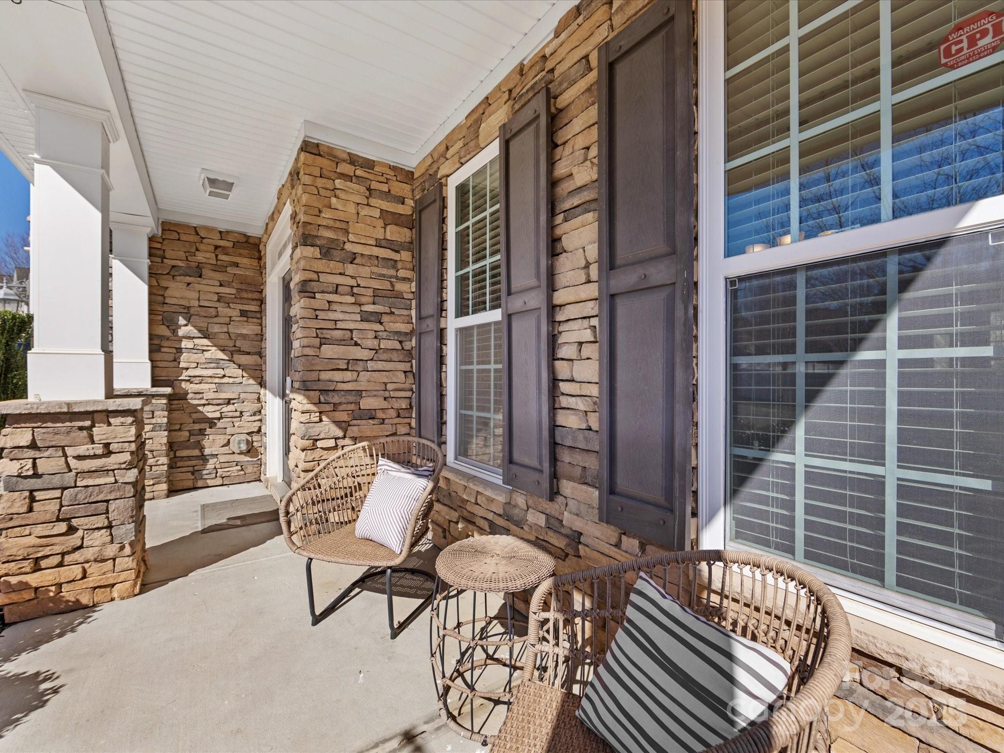 953 Vogel Way