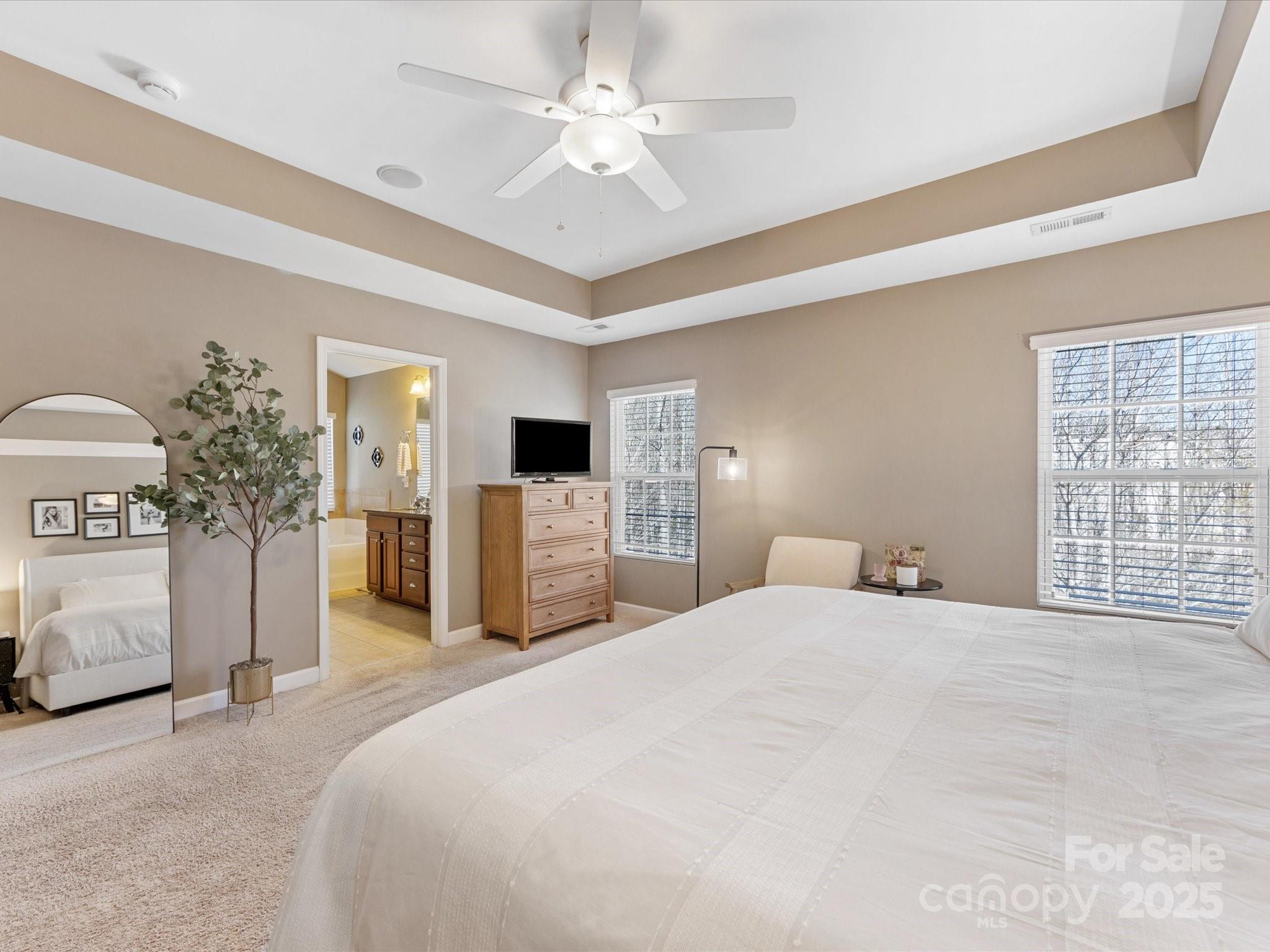 953 Vogel Way