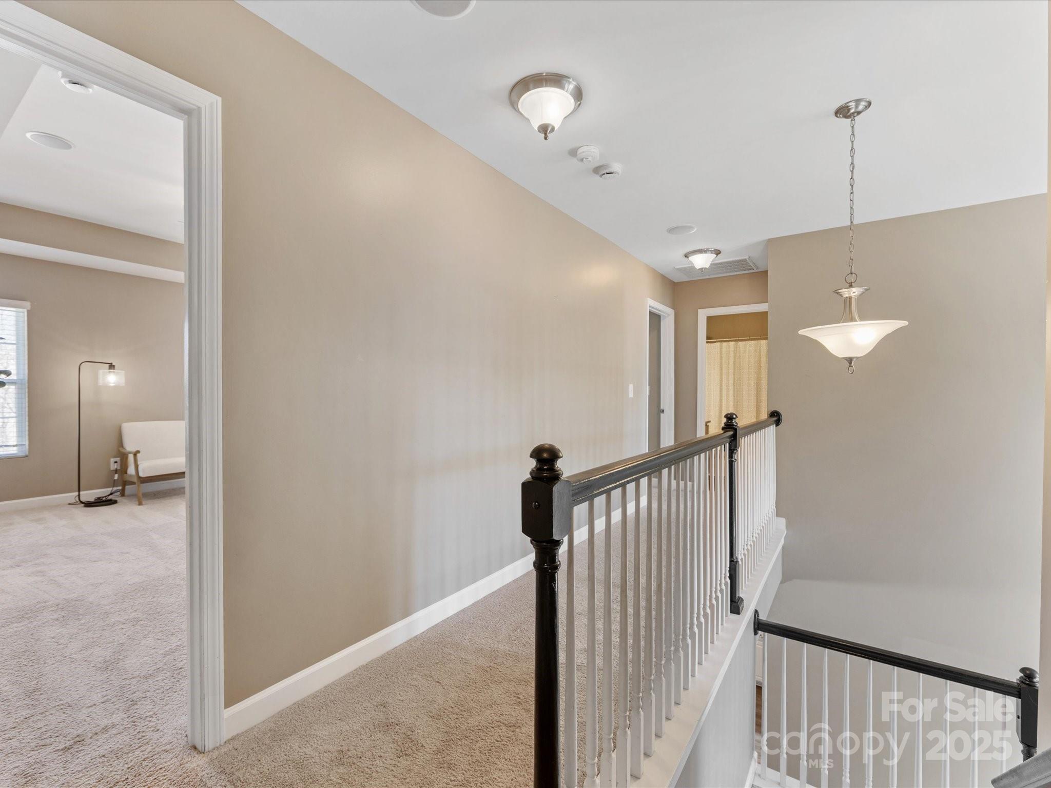 953 Vogel Way