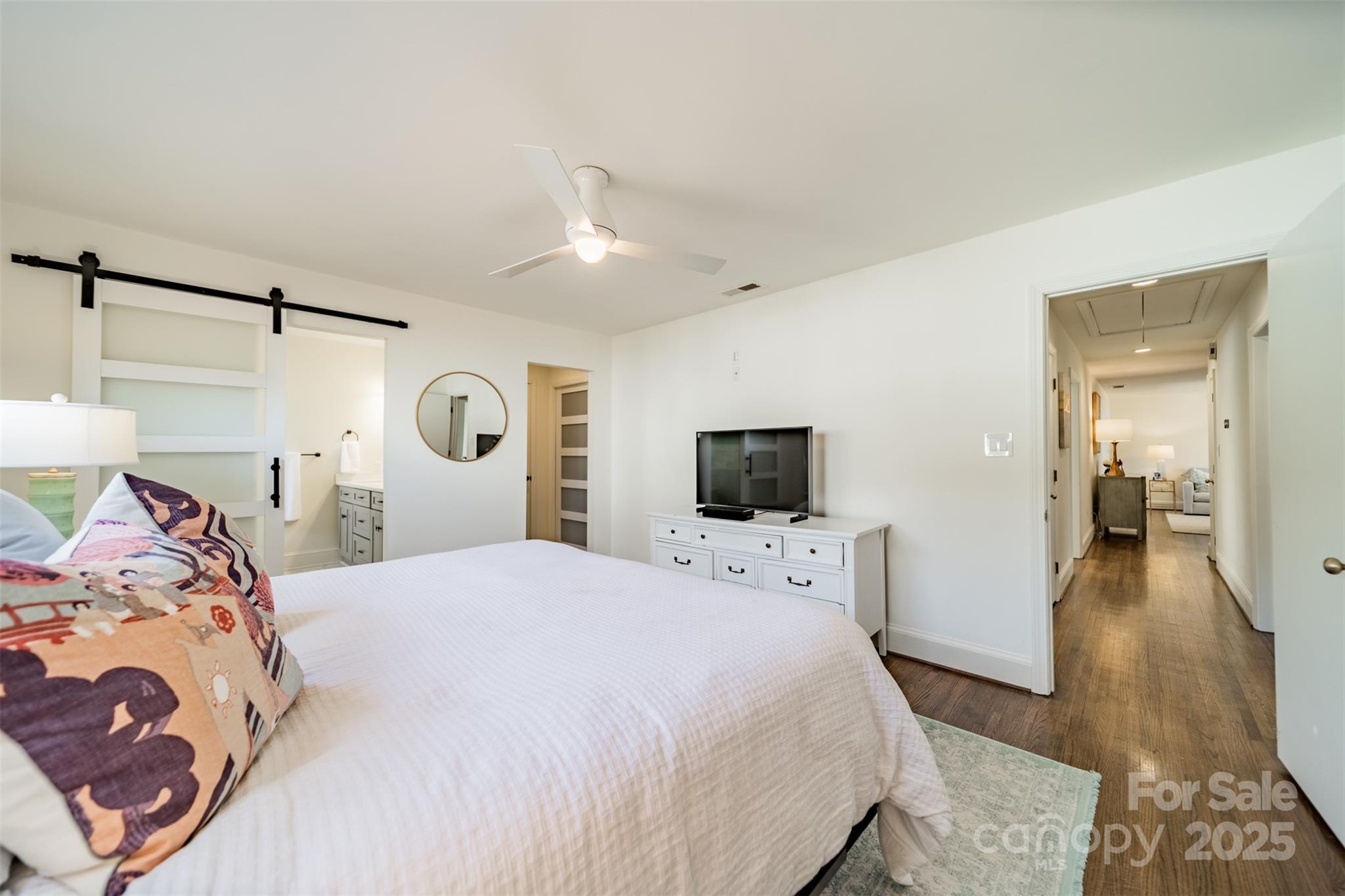 2501 Tanglewood Lane