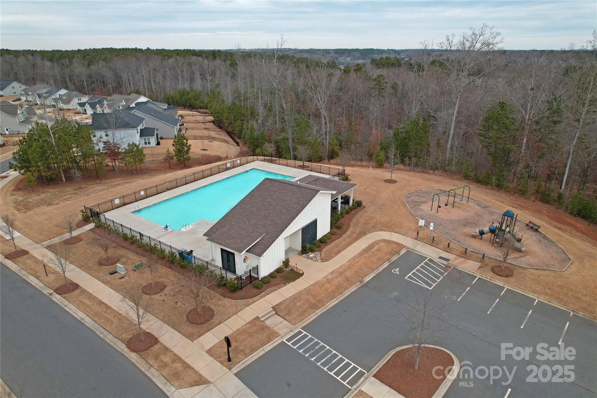 4000 Spring Cove Way