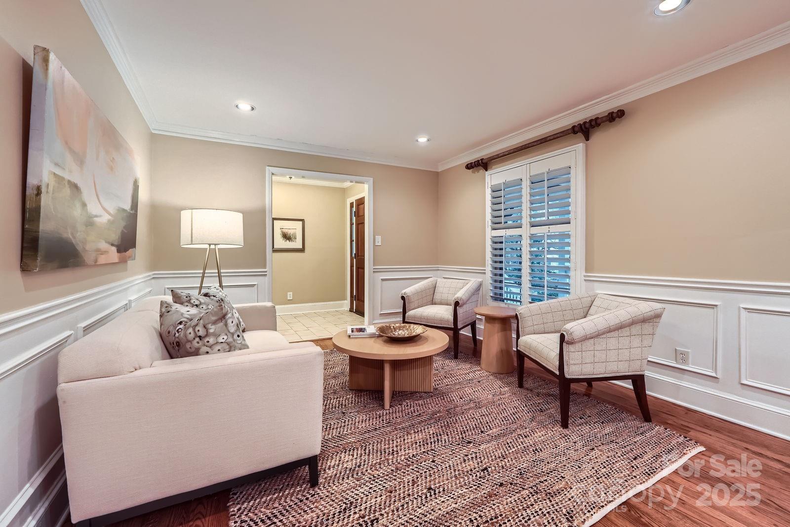 121 Wonderwood Drive