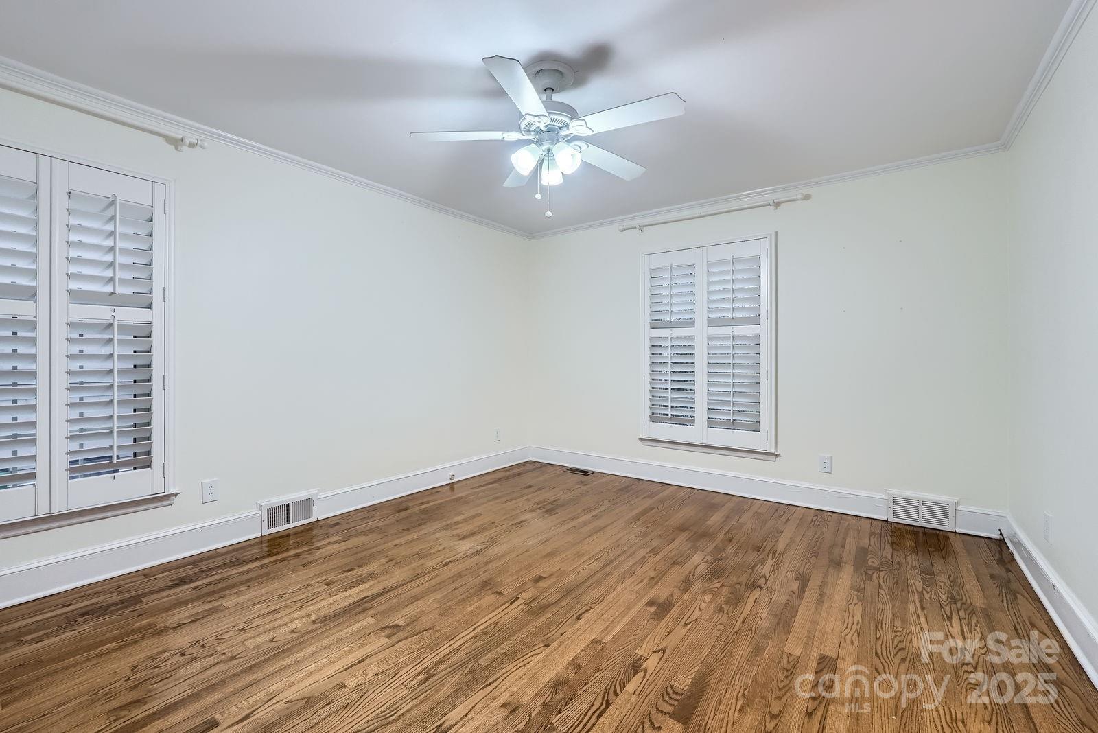 121 Wonderwood Drive