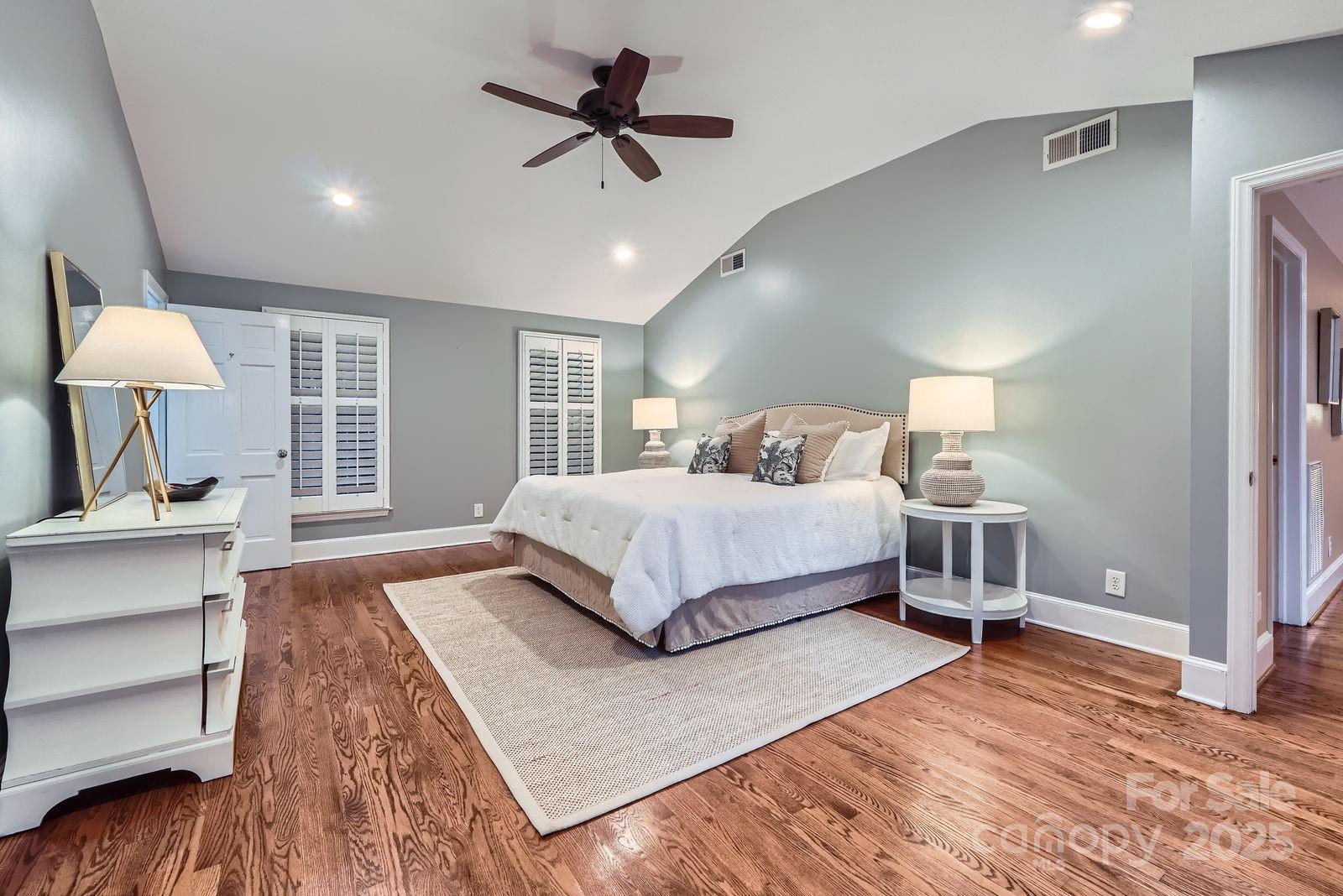 121 Wonderwood Drive