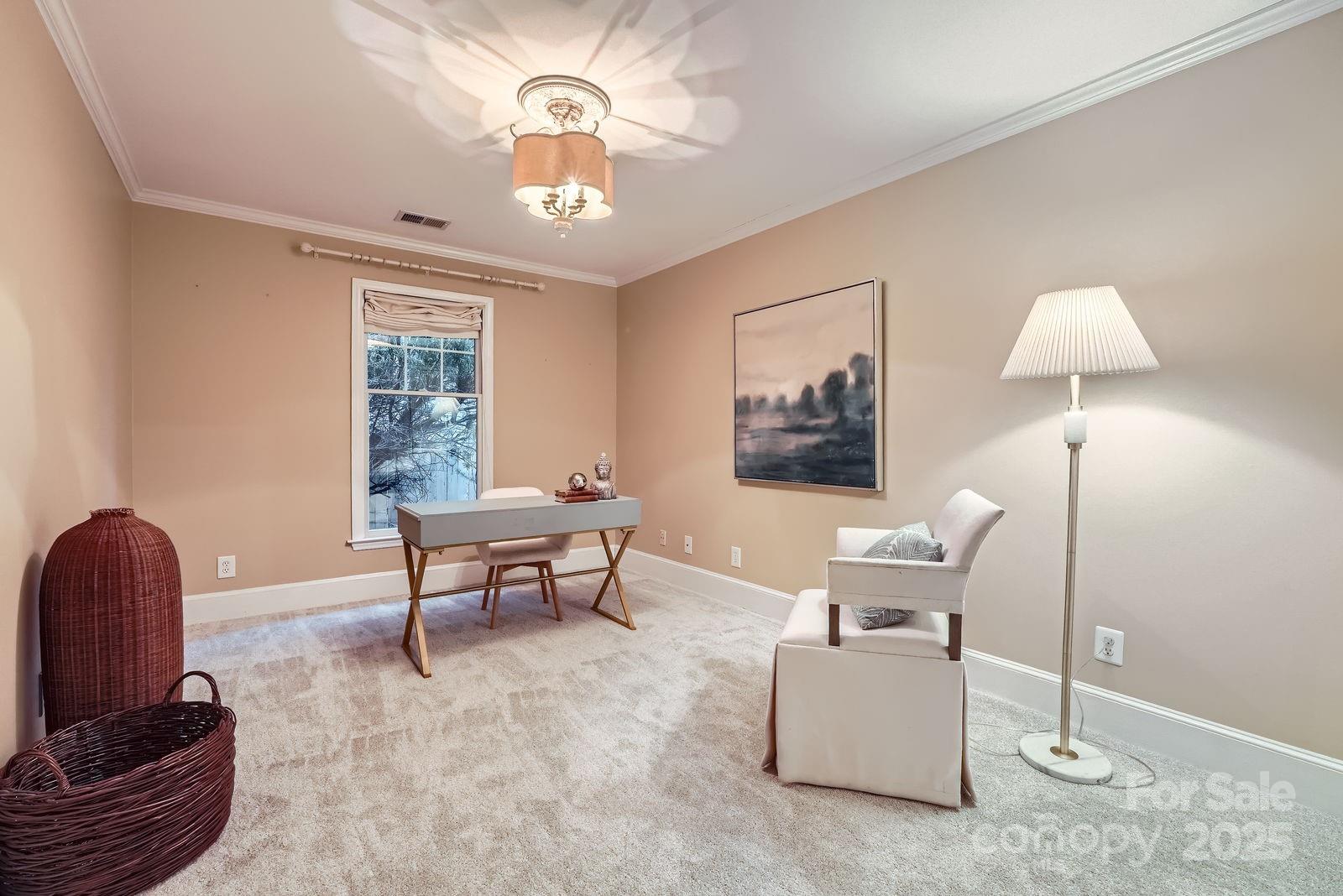 121 Wonderwood Drive