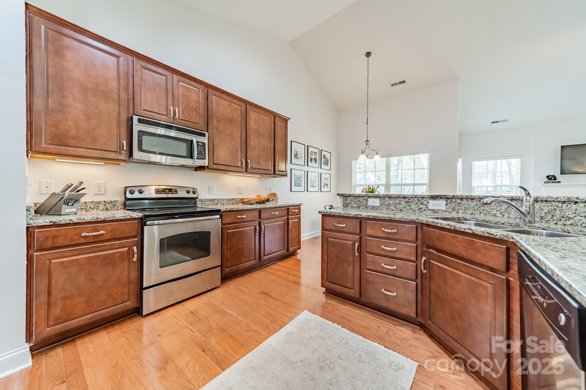 6520 Fieldstone Manor Drive