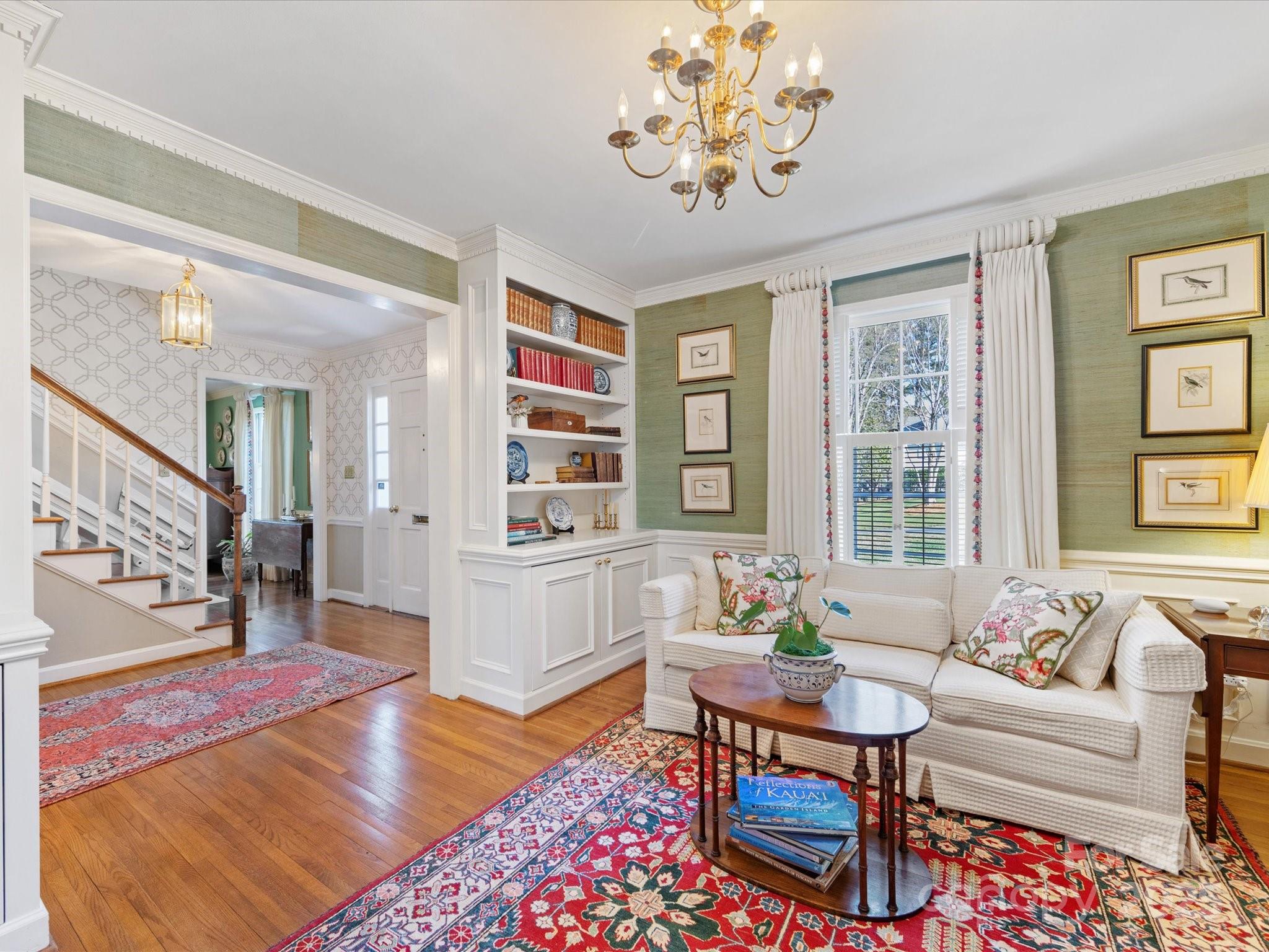 555 Manning Drive Unit: 7