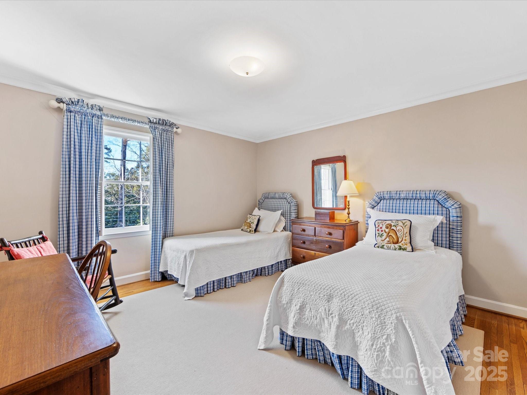 555 Manning Drive Unit: 7