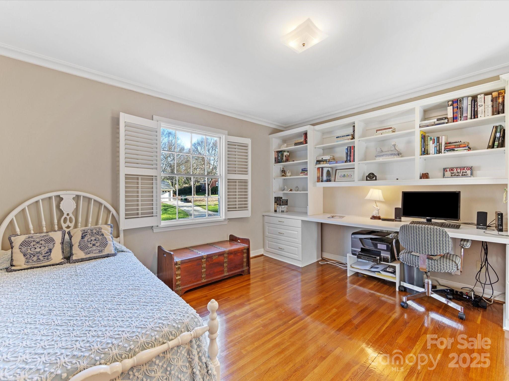 555 Manning Drive Unit: 7