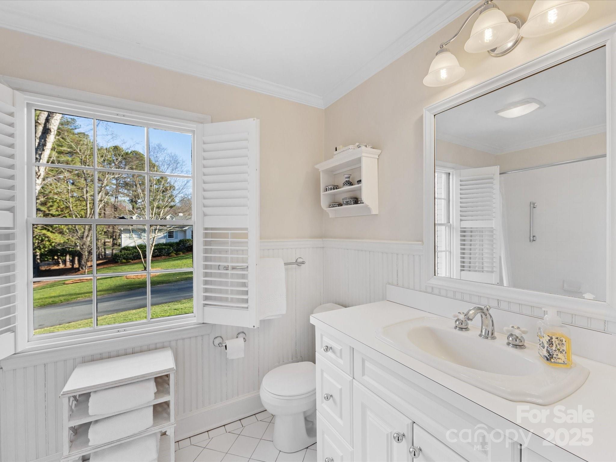 555 Manning Drive Unit: 7