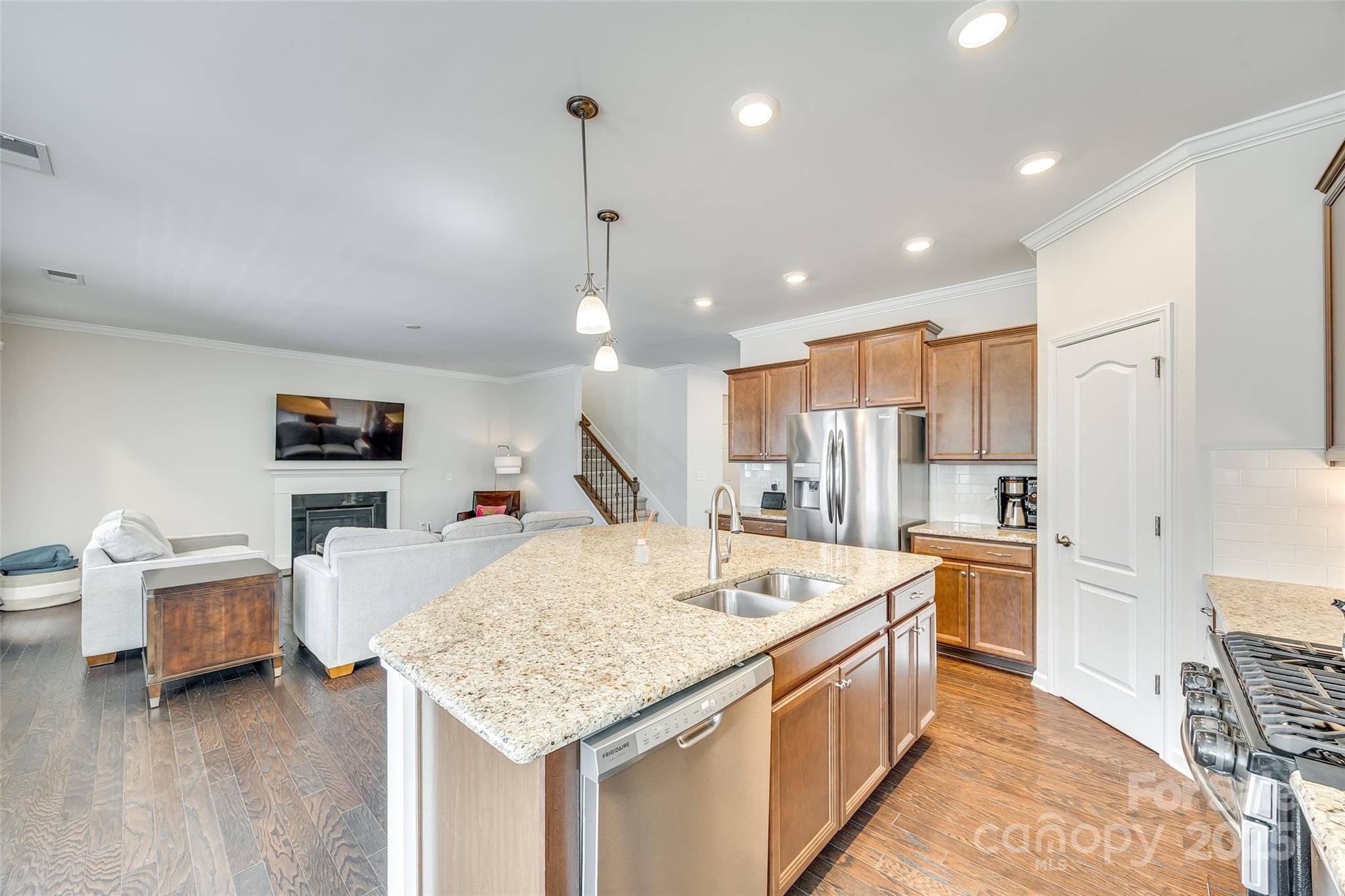 10014 Berkeley Castle Drive