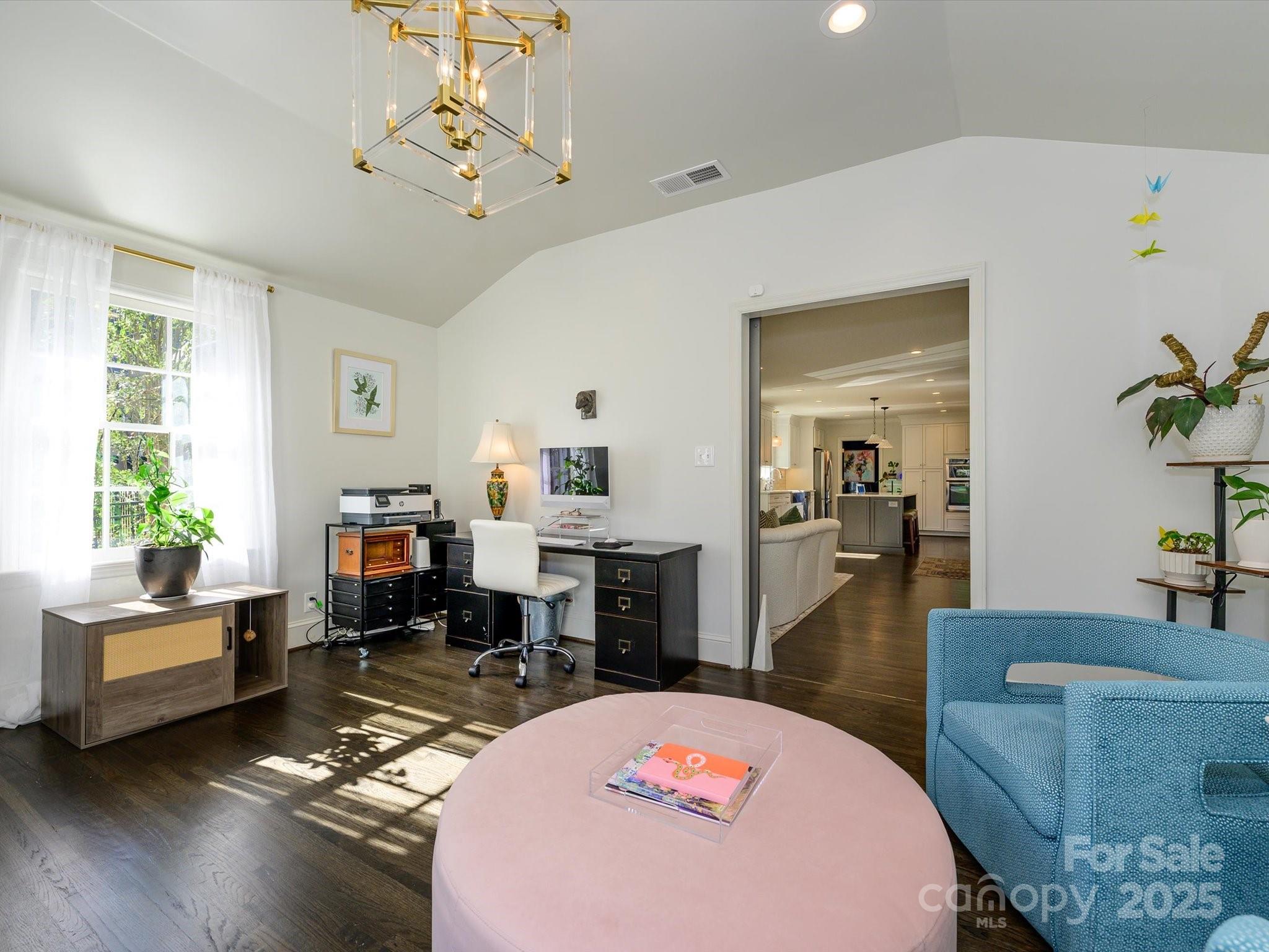 365 Anthony Circle
