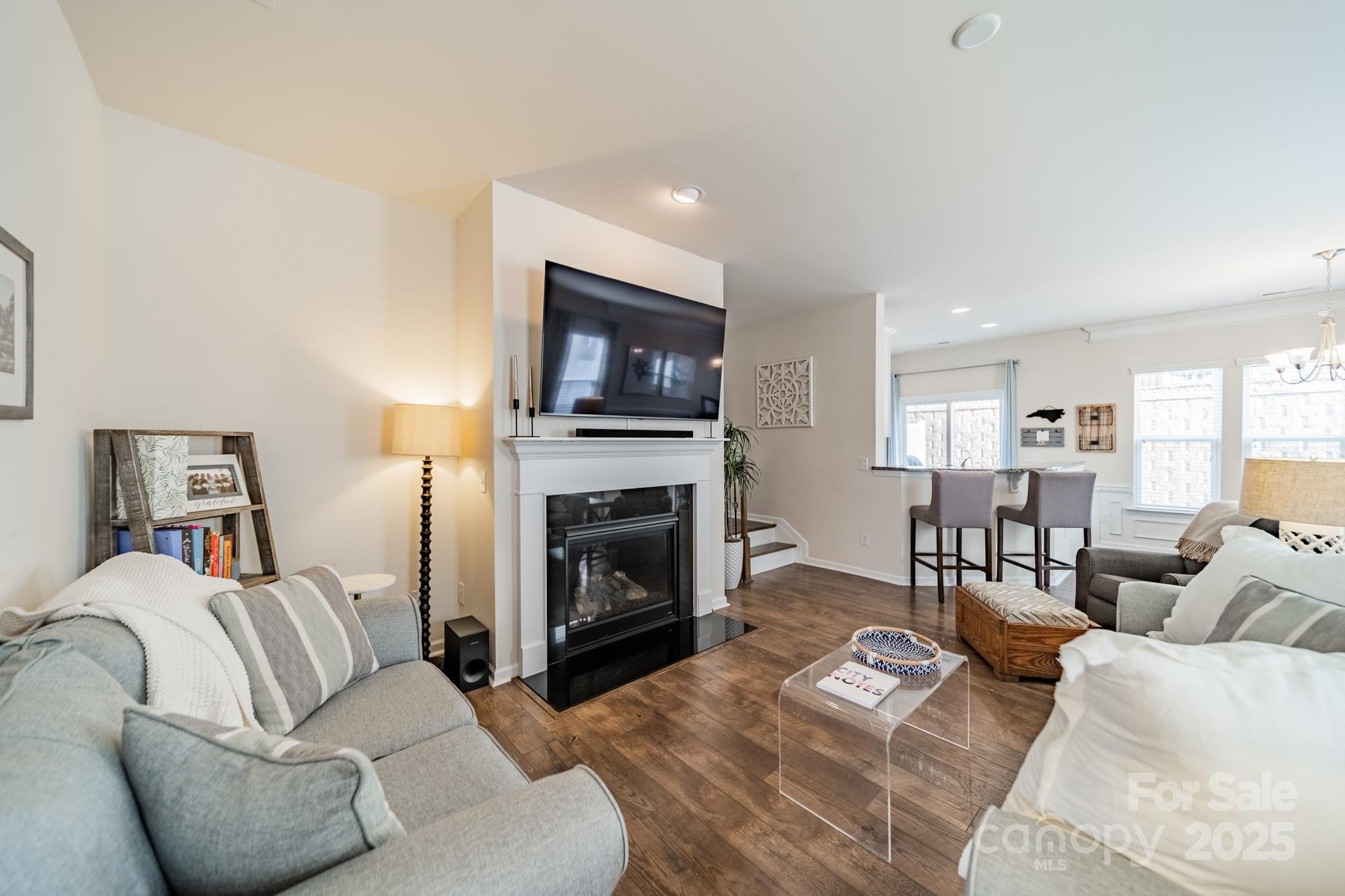 2463 Diplomat Lane