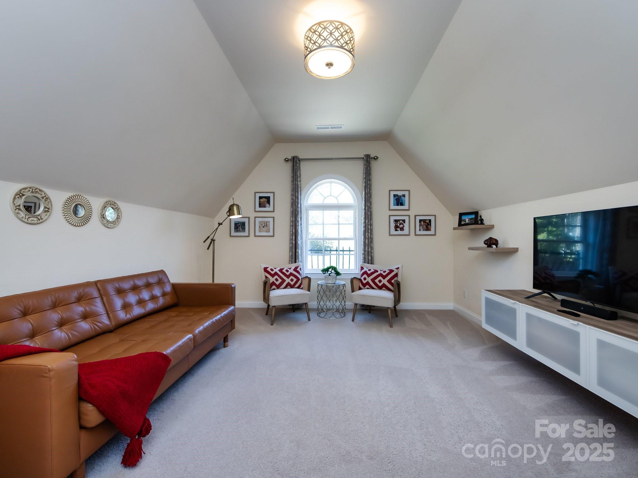 139 Lutomma Circle